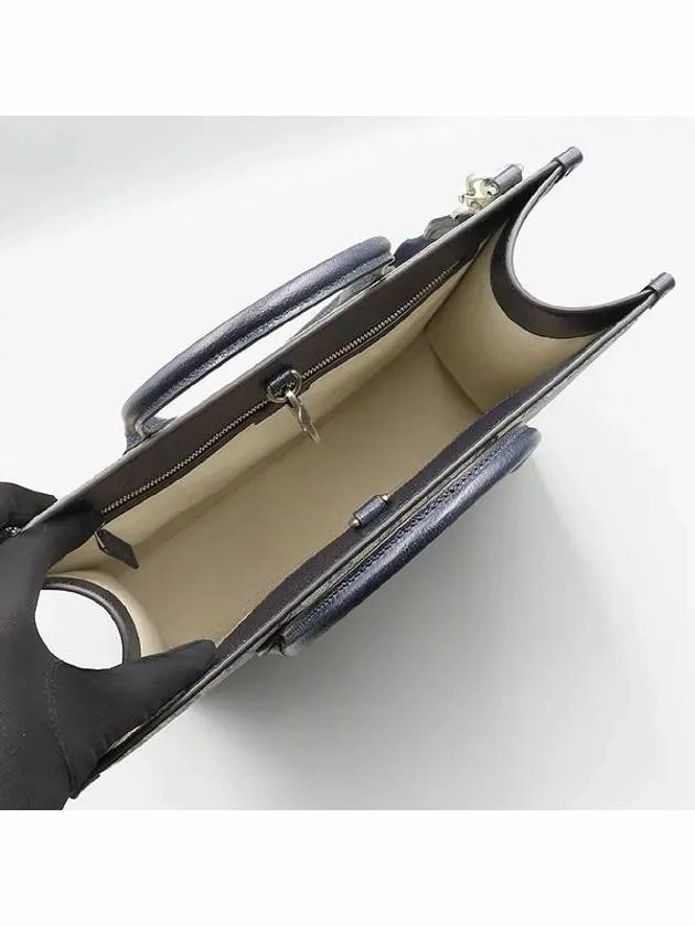 674155 shoulder bag