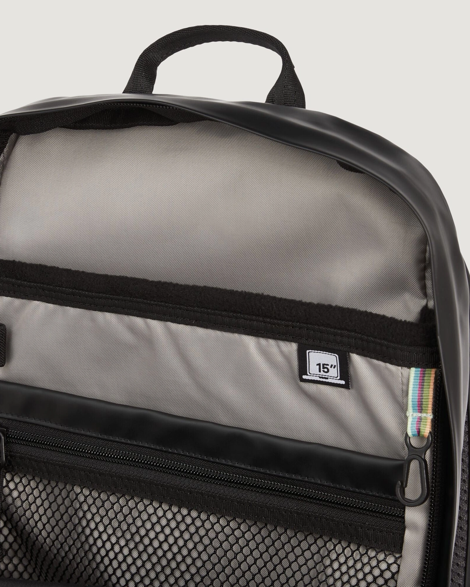 Amphi Backpack - 16L - Black Stingray