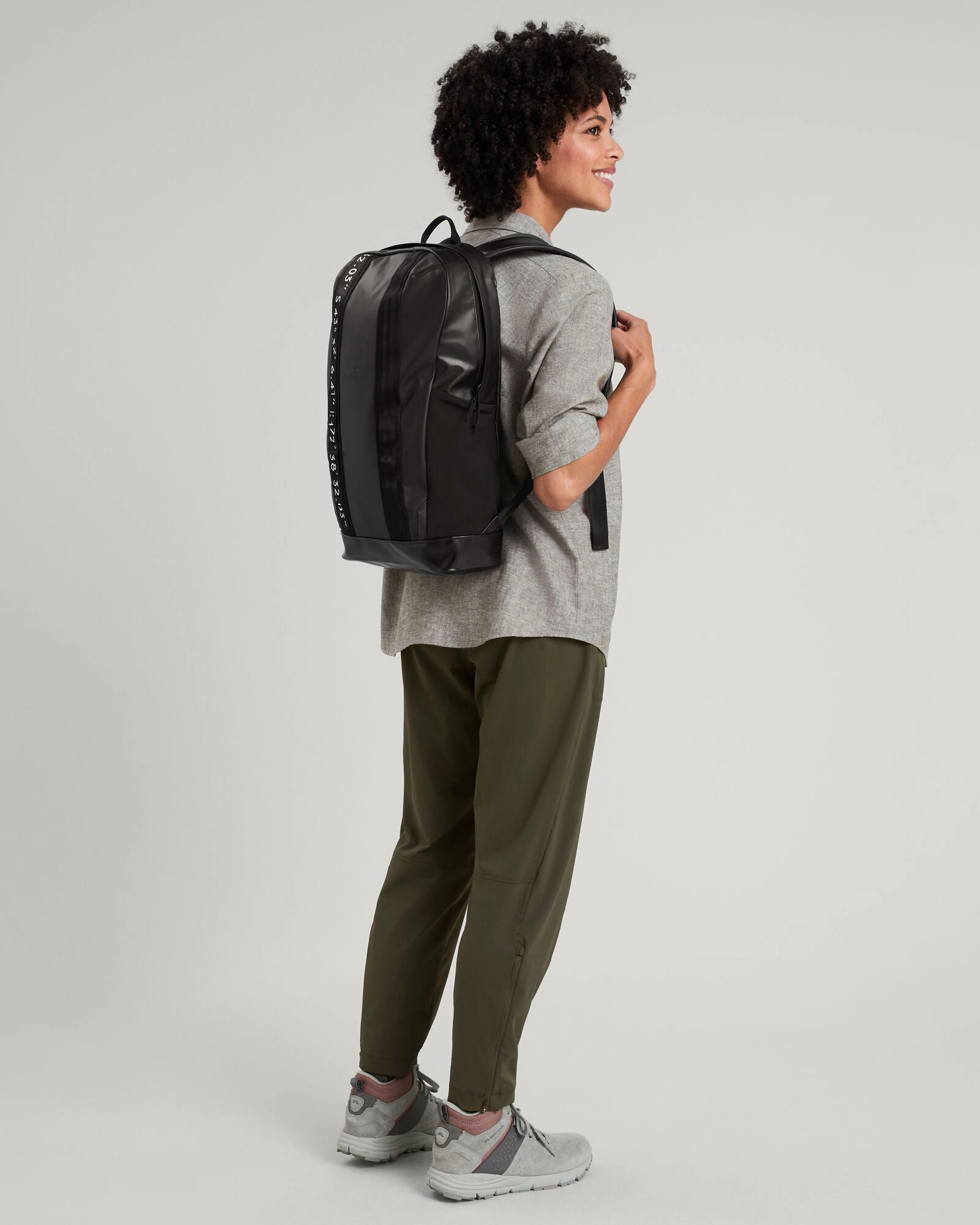 Amphi Backpack - 16L - Black Stingray