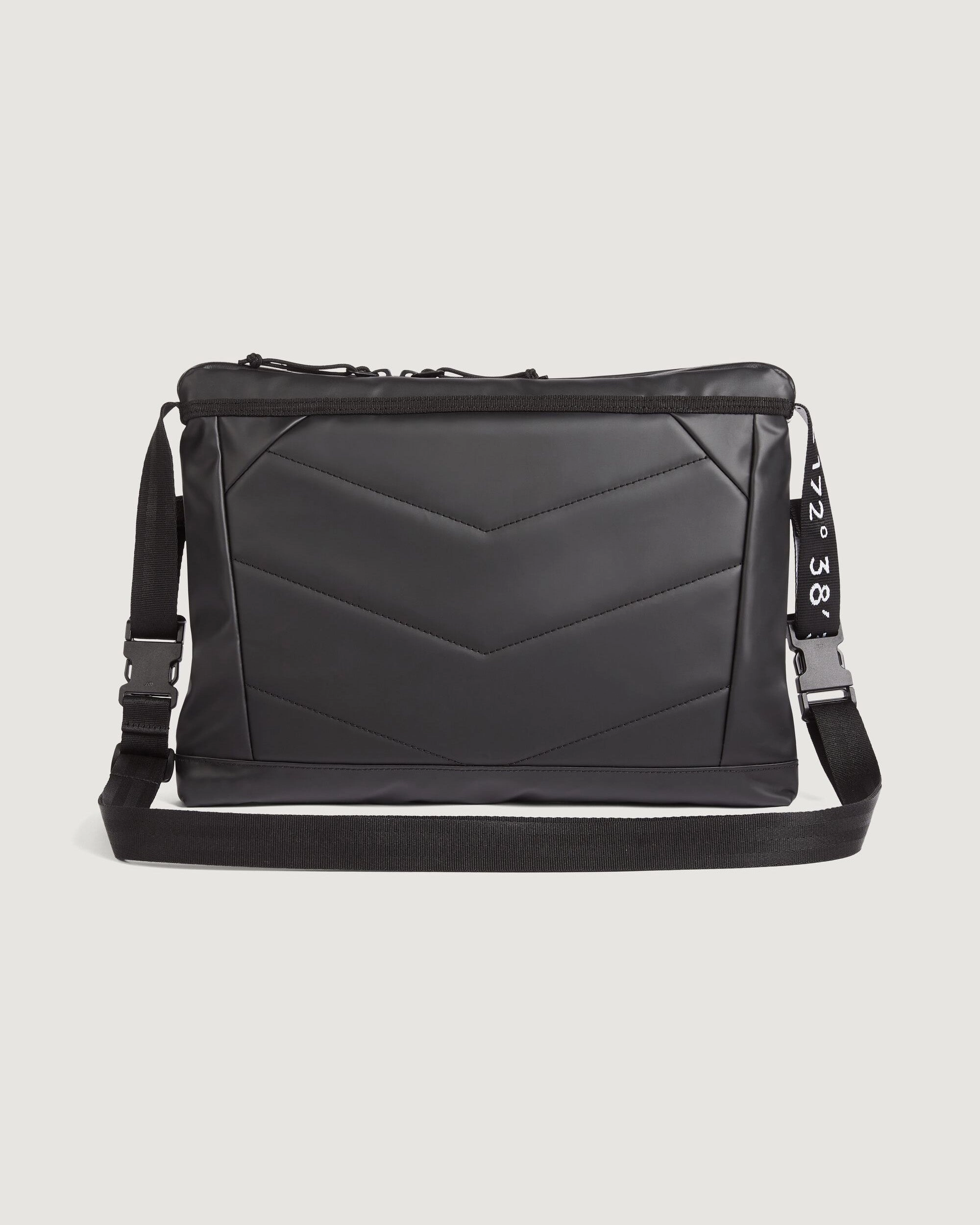 Amphi Shoulder Bag - Black Stingray