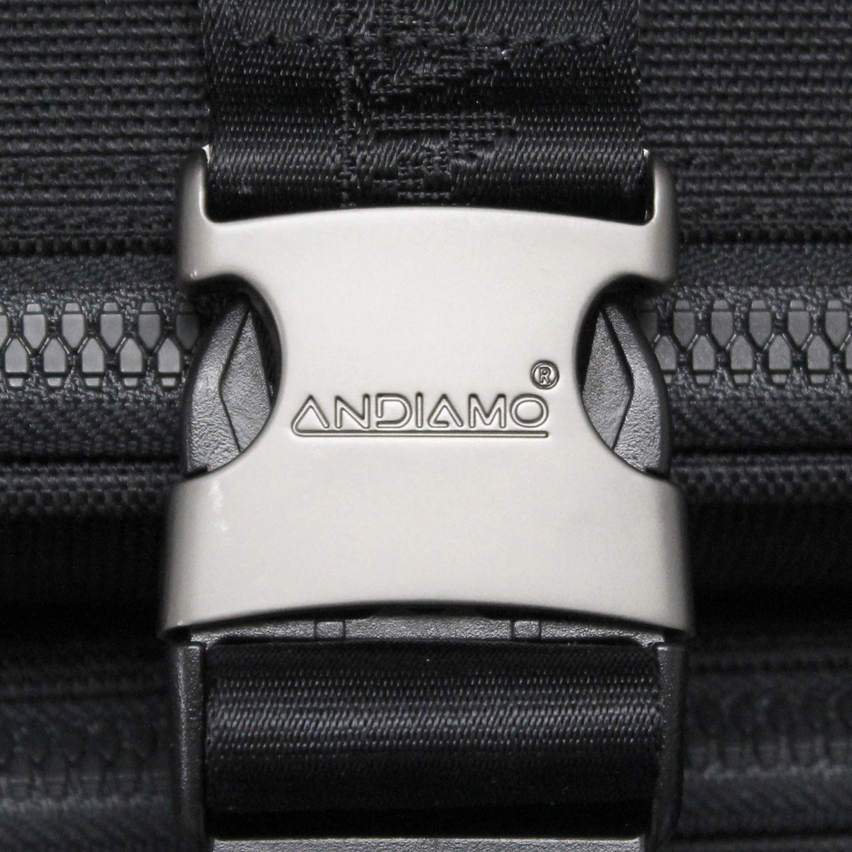 Andiamo Avanti 22In Auto-Expand Carry On