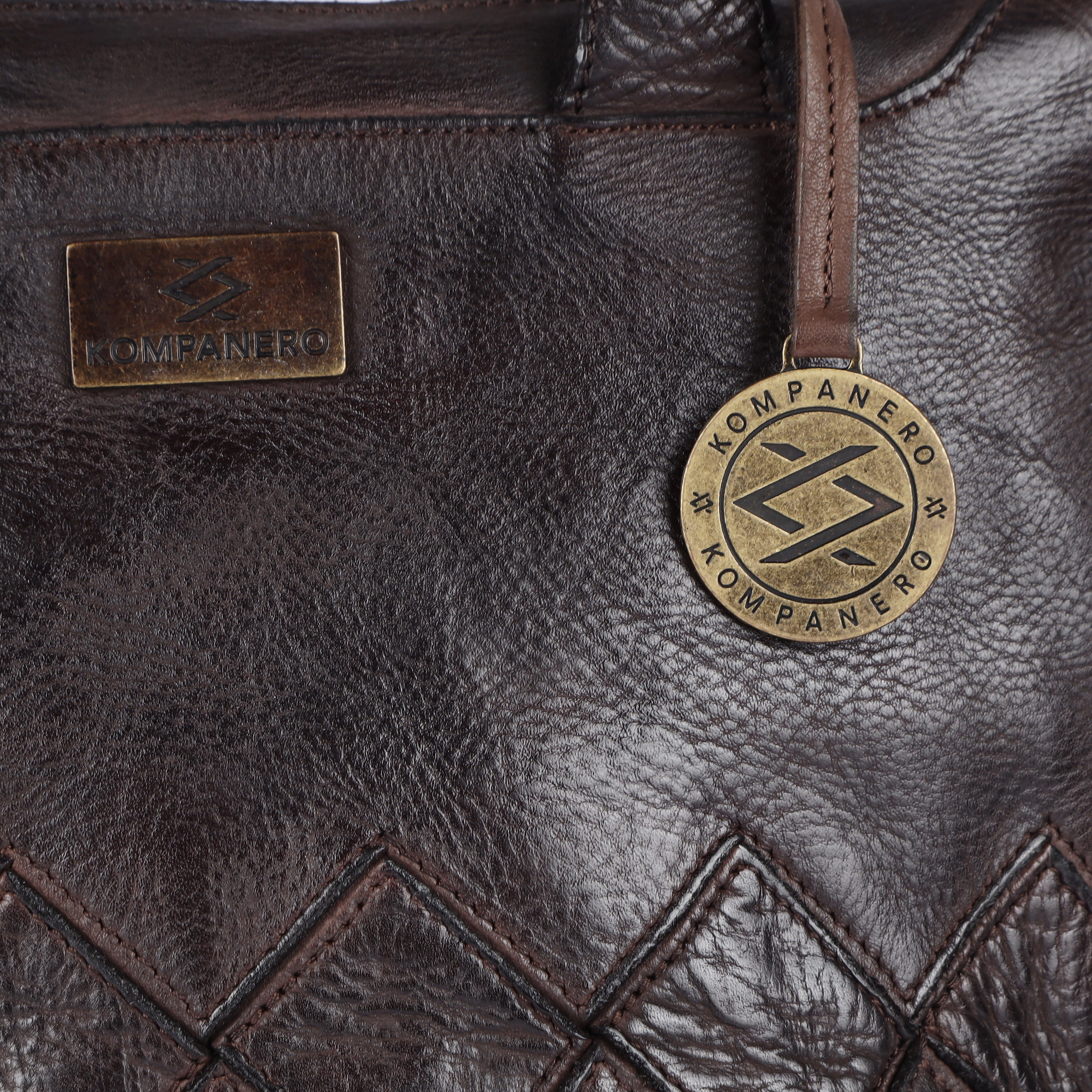 Aria - The Shoulder Bag -Dark Brown