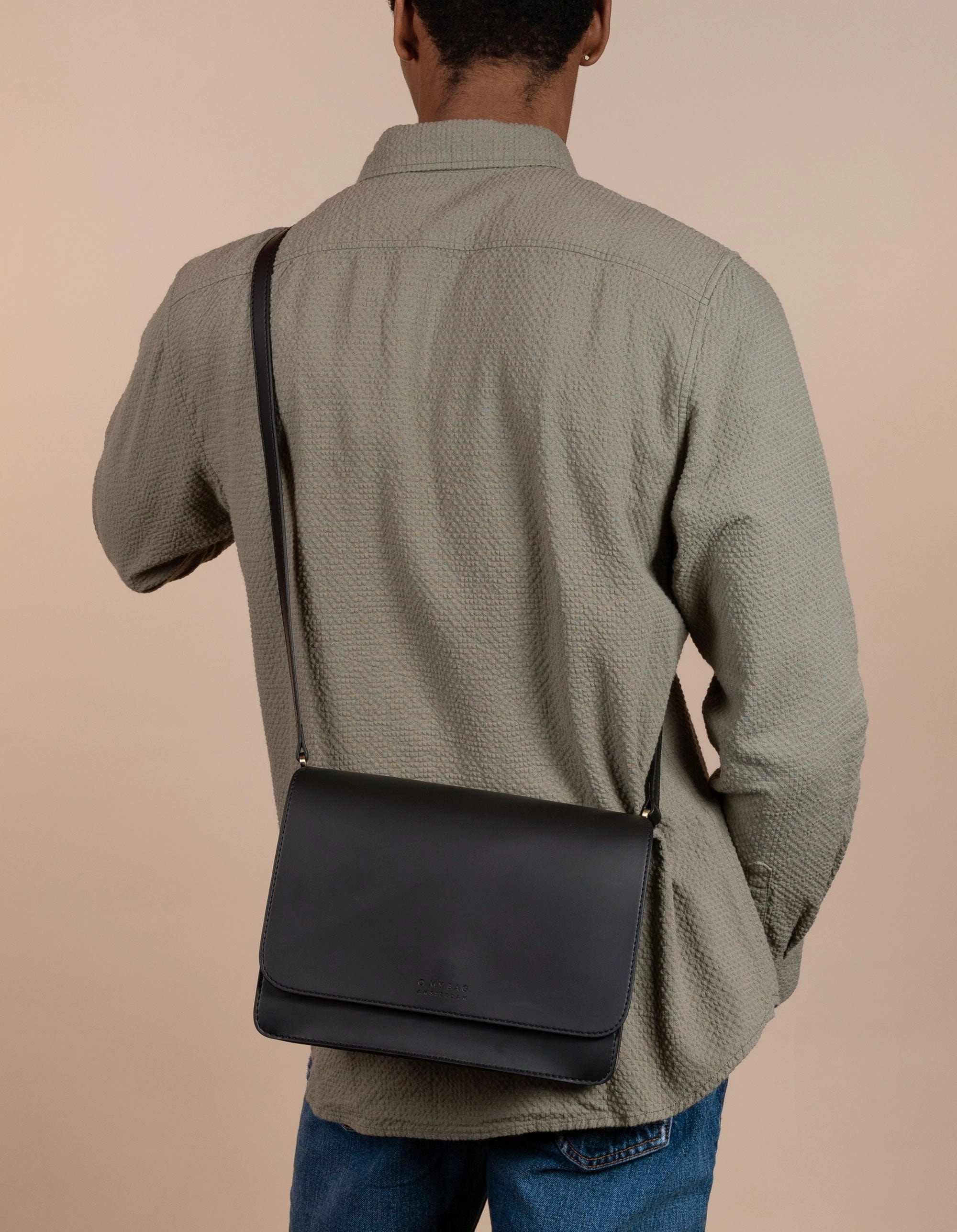 Audrey Apple Leather Vegan Crossbody | Black