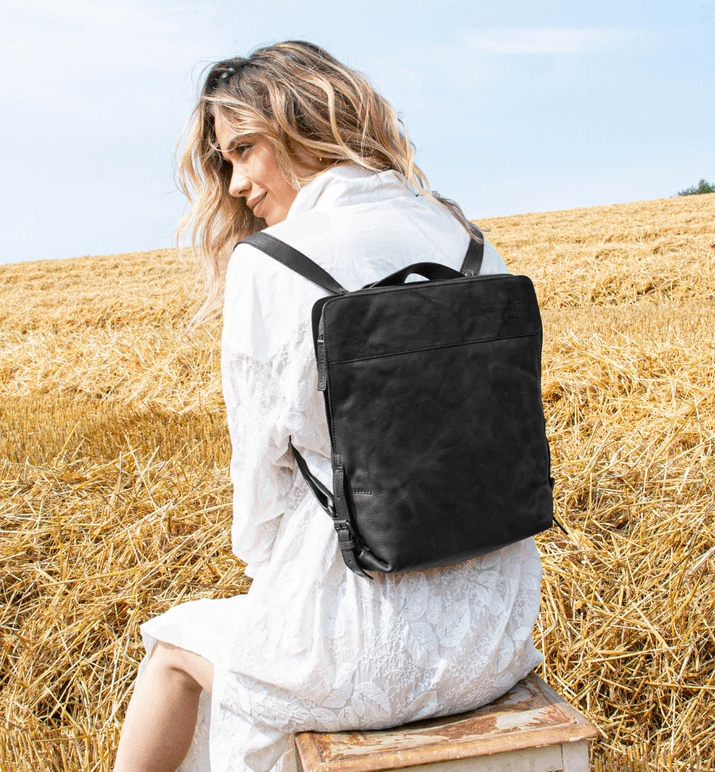 Aunts & Uncles Mrs. Cherry Pie Backpack/Crossover Bag