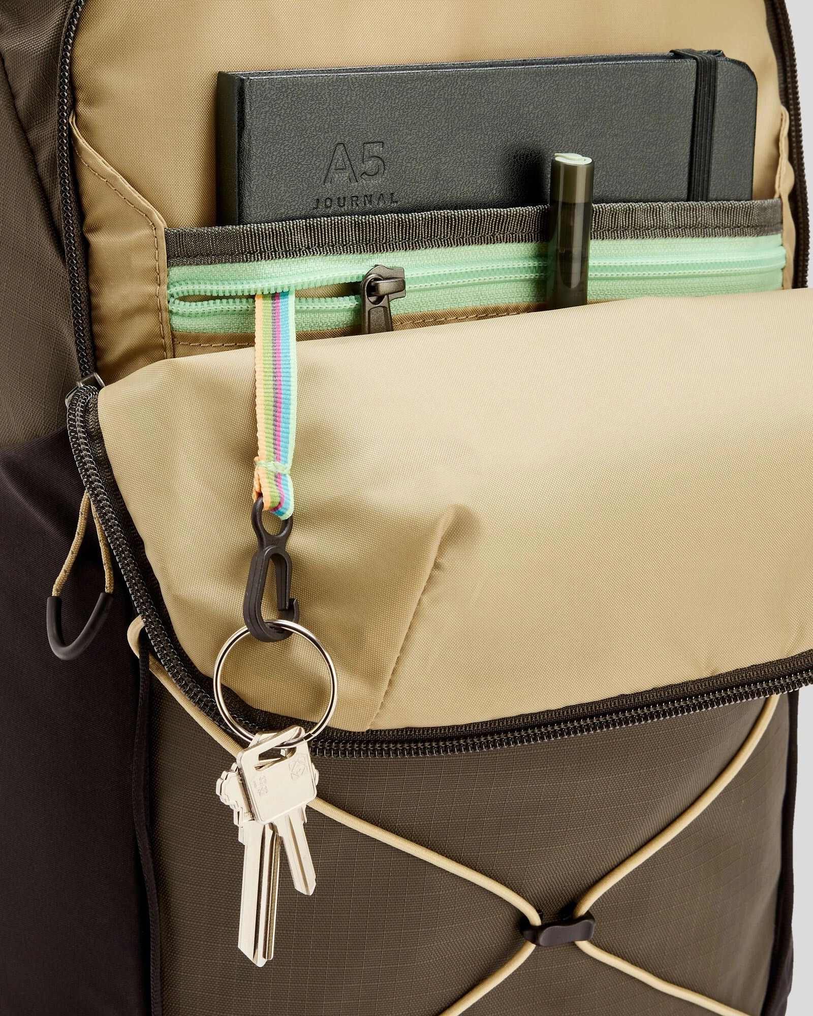 Axon Escape Backpack - 28L - Dark Moss