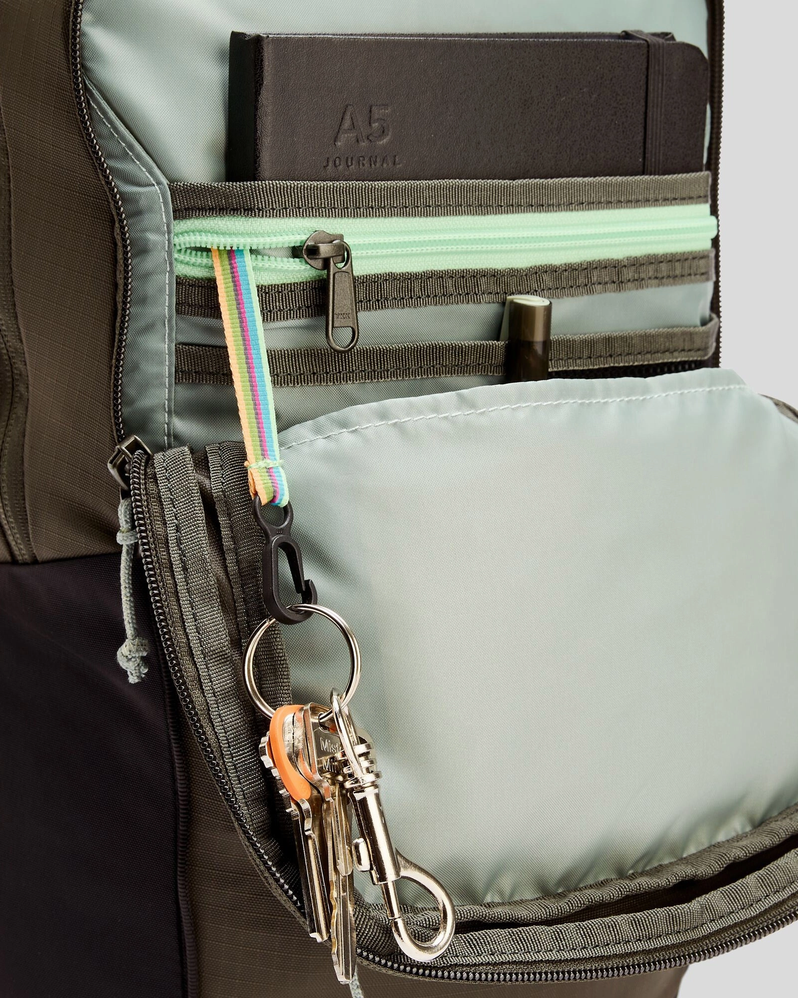 Axon Everyday Backpack - 25L - Dark Moss