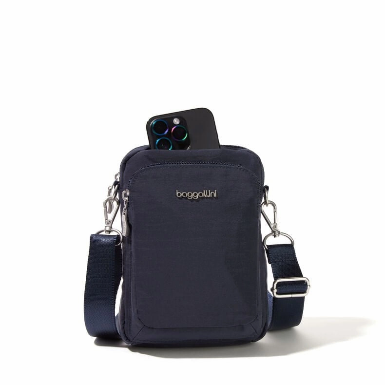 Baggallini Modern Everywhere Explorer Crossbody