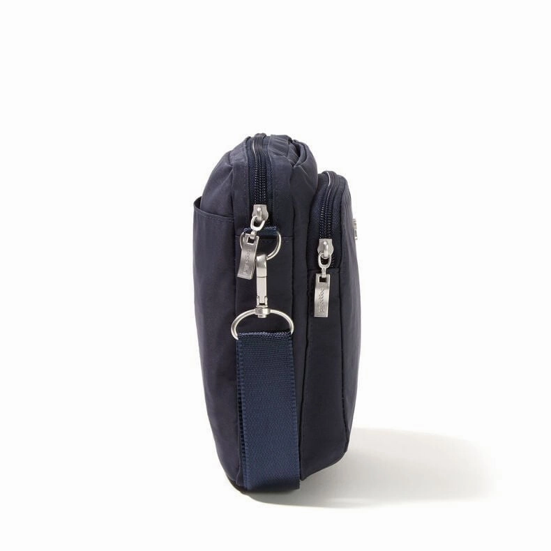 Baggallini Modern Everywhere Explorer Crossbody