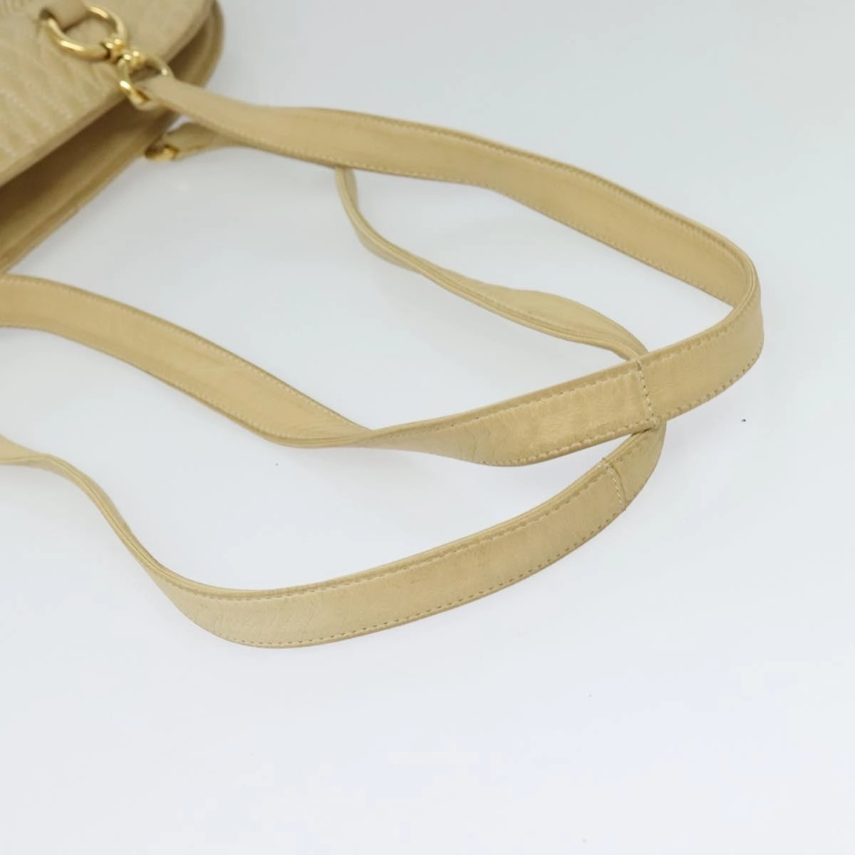 Bally Leather Shoulder Bag (Pre-Owned)