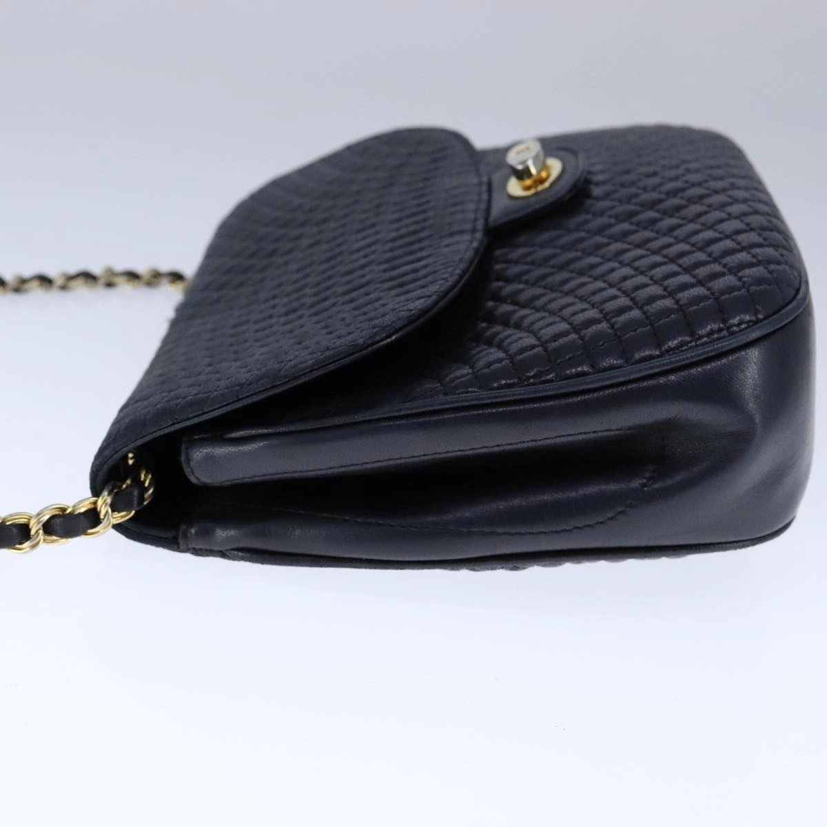 Bally Leather Shoulder Bag (Pre-Owned)