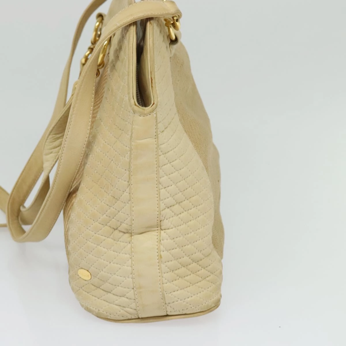 Bally Leather Shoulder Bag (Pre-Owned)