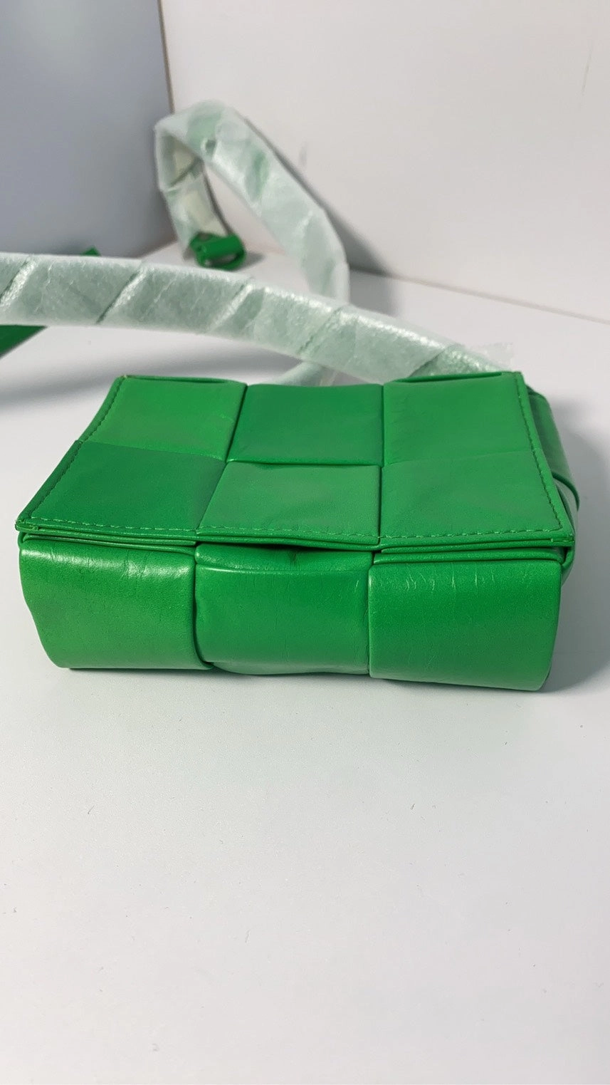 Bottega Veneta Cassette Bag Green Leather Shoulder Bag - Preloved