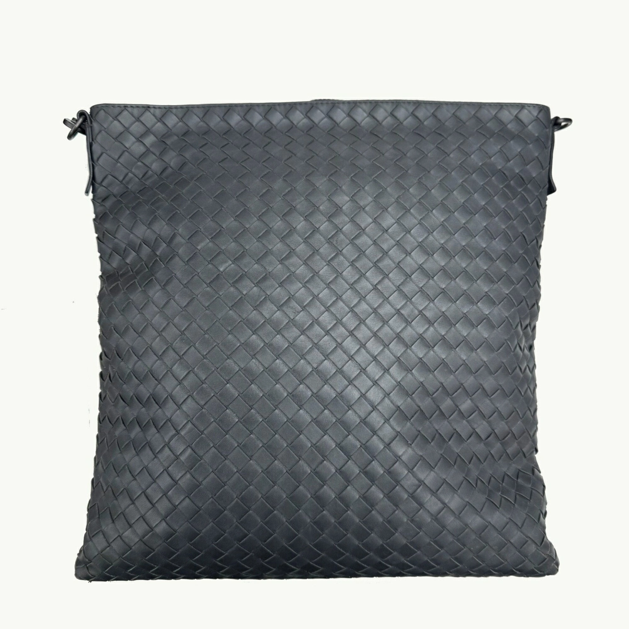 Bottega Veneta Leather Shoulder Bag (Pre-Owned)