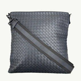 Bottega Veneta Leather Shoulder Bag (Pre-Owned)
