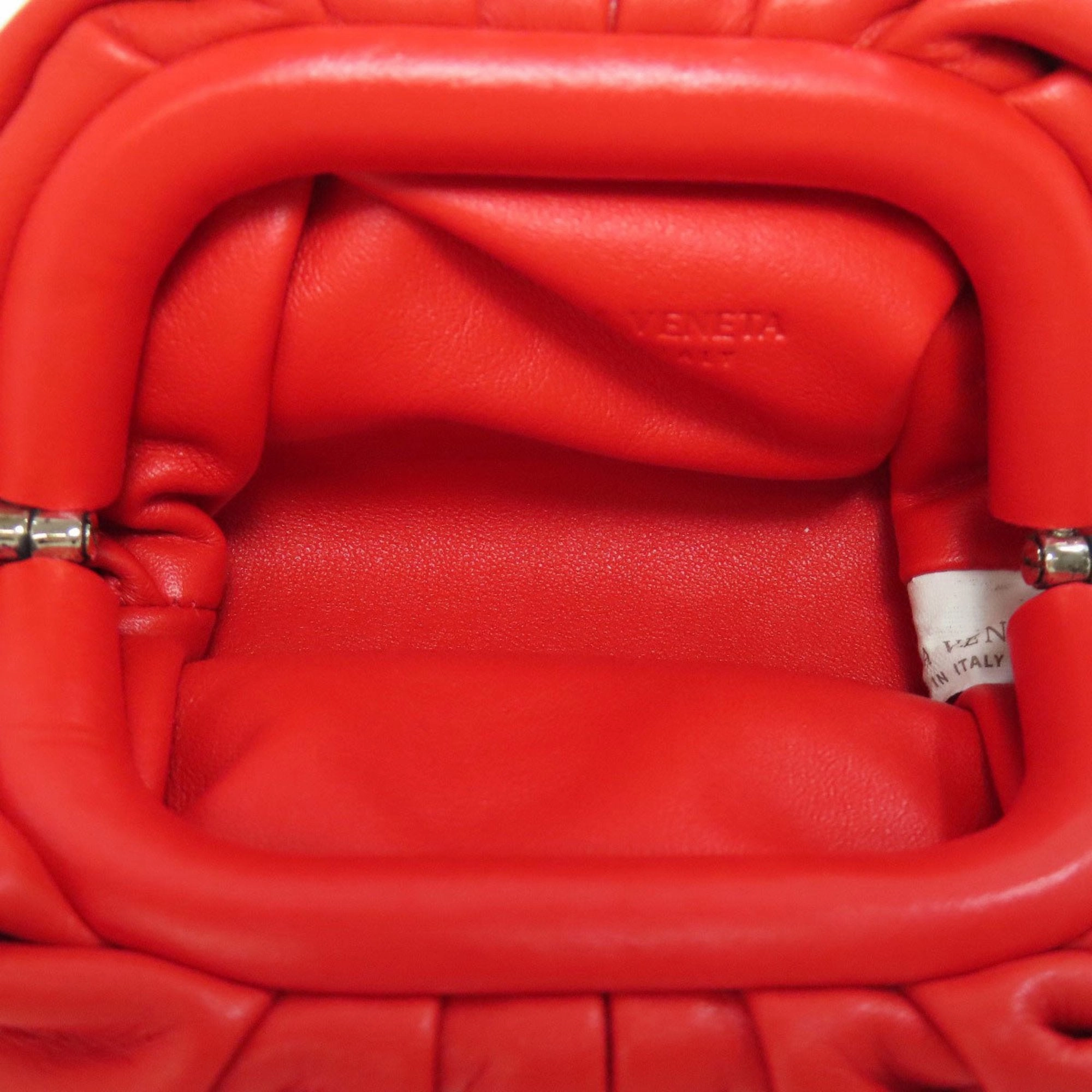 Bottega Veneta The Pouch Leather Shoulder Bag (Pre-Owned)