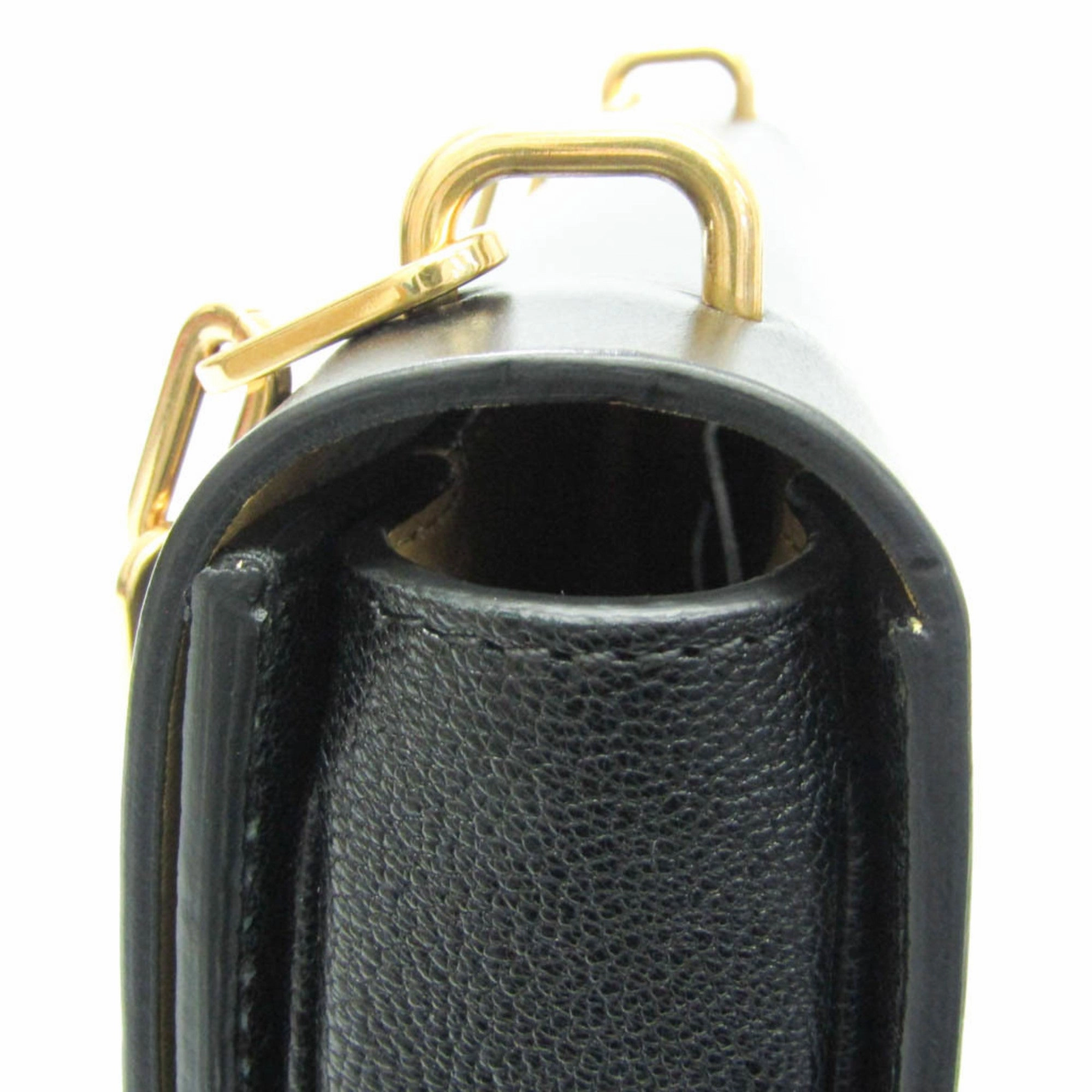 Burberry  Leather Shoulder Bag (Pre-Owned)
