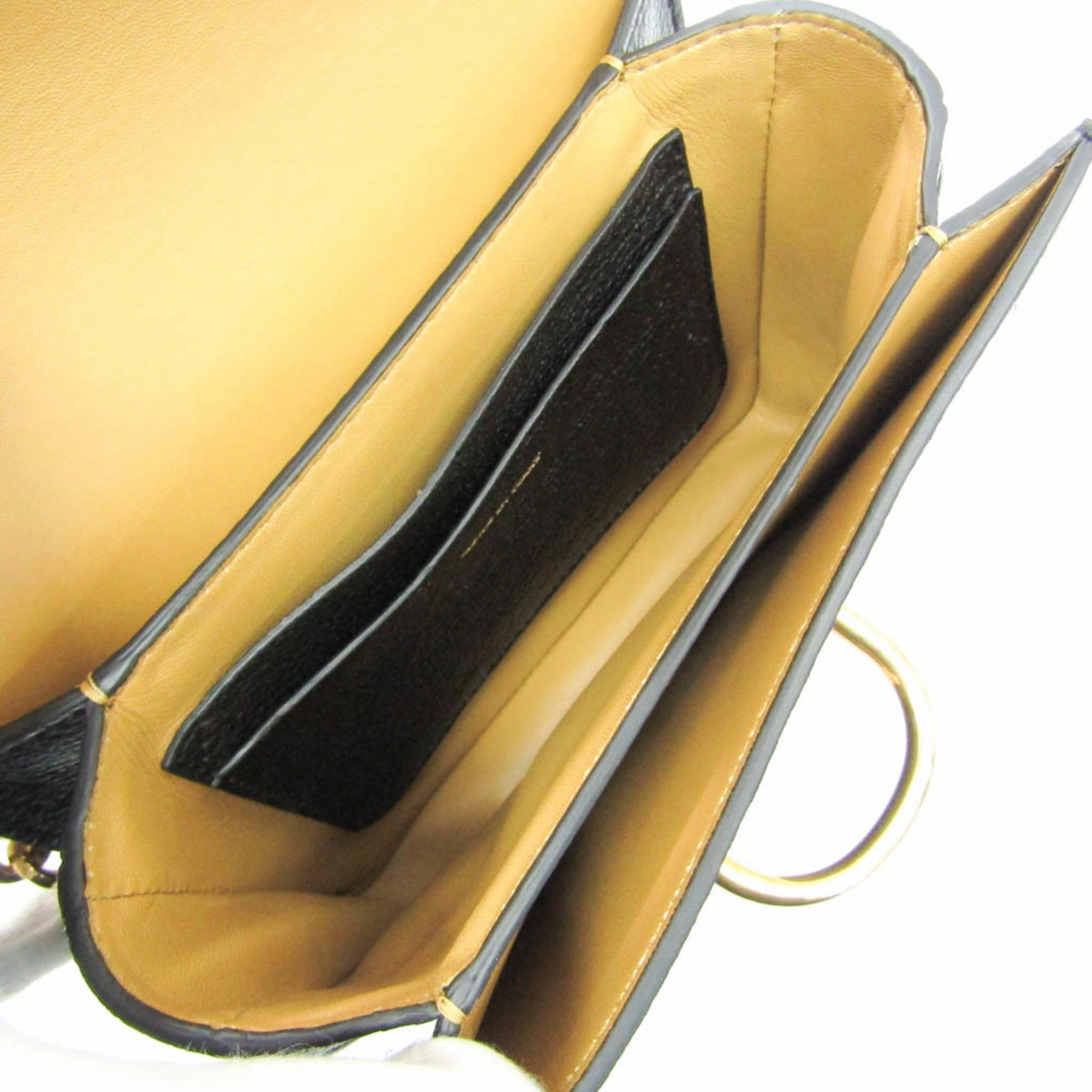 Burberry  Leather Shoulder Bag (Pre-Owned)
