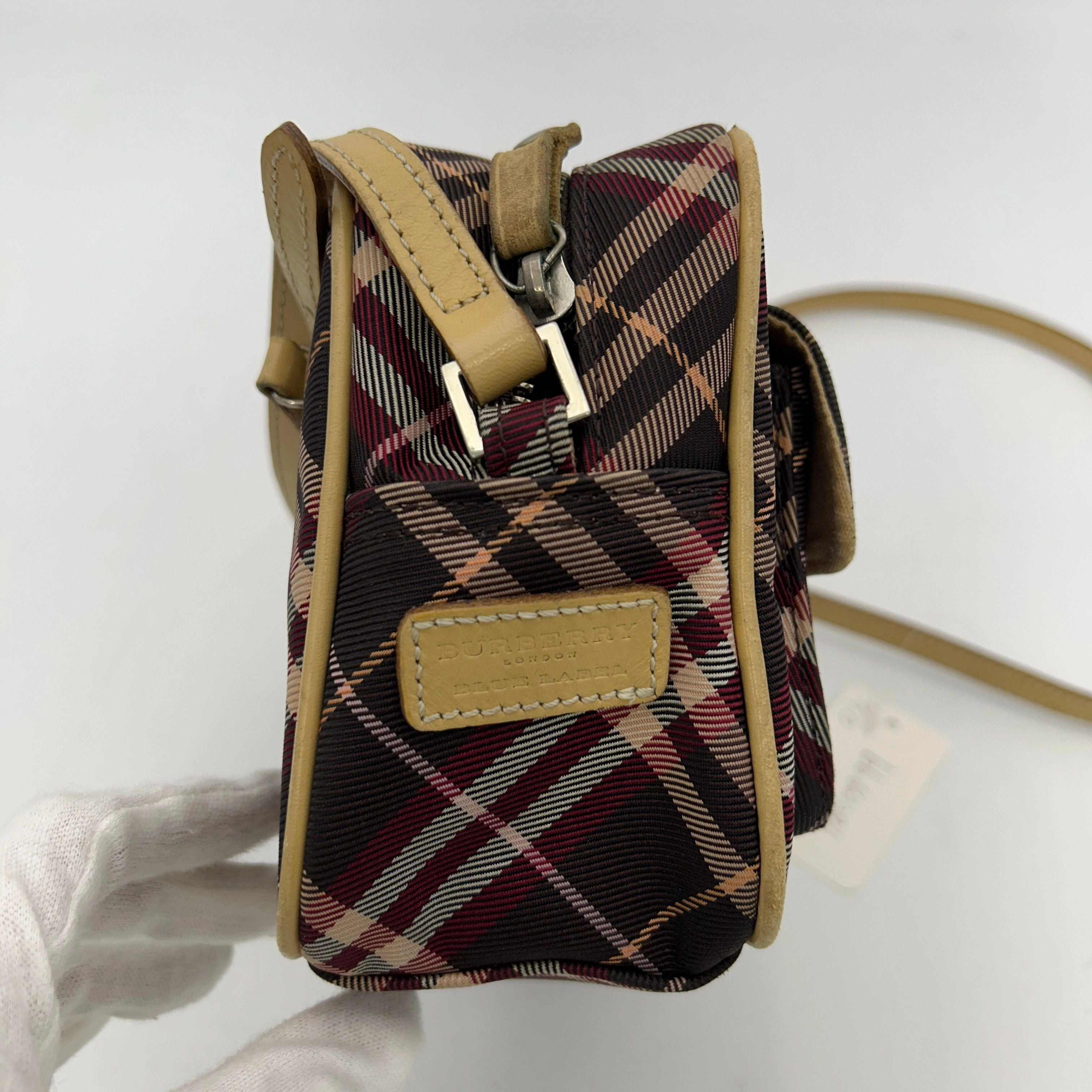 BURBERRY Nova Check Blue Label Shoulder Bag Nylon Red bb6612gd