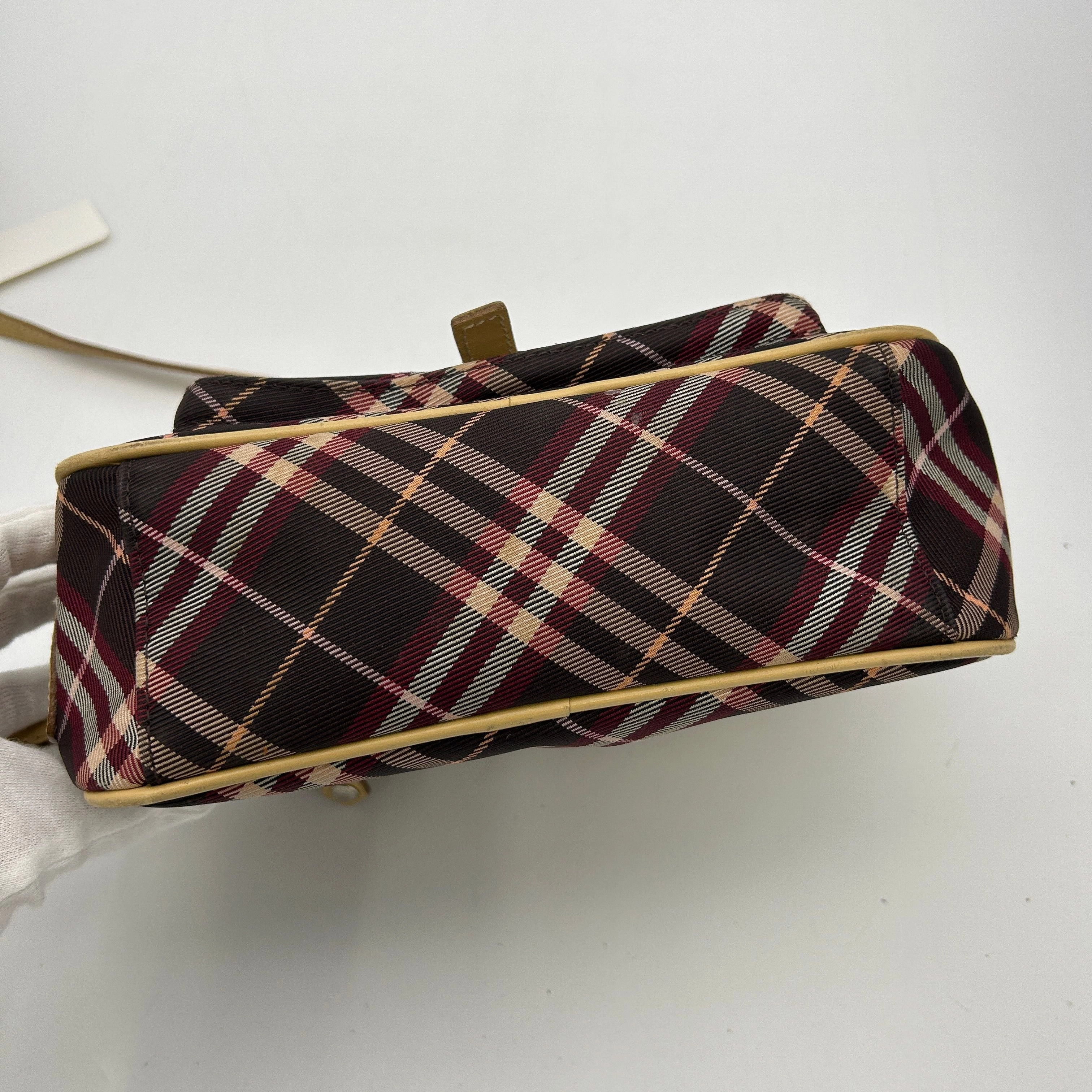 BURBERRY Nova Check Blue Label Shoulder Bag Nylon Red bb6612gd