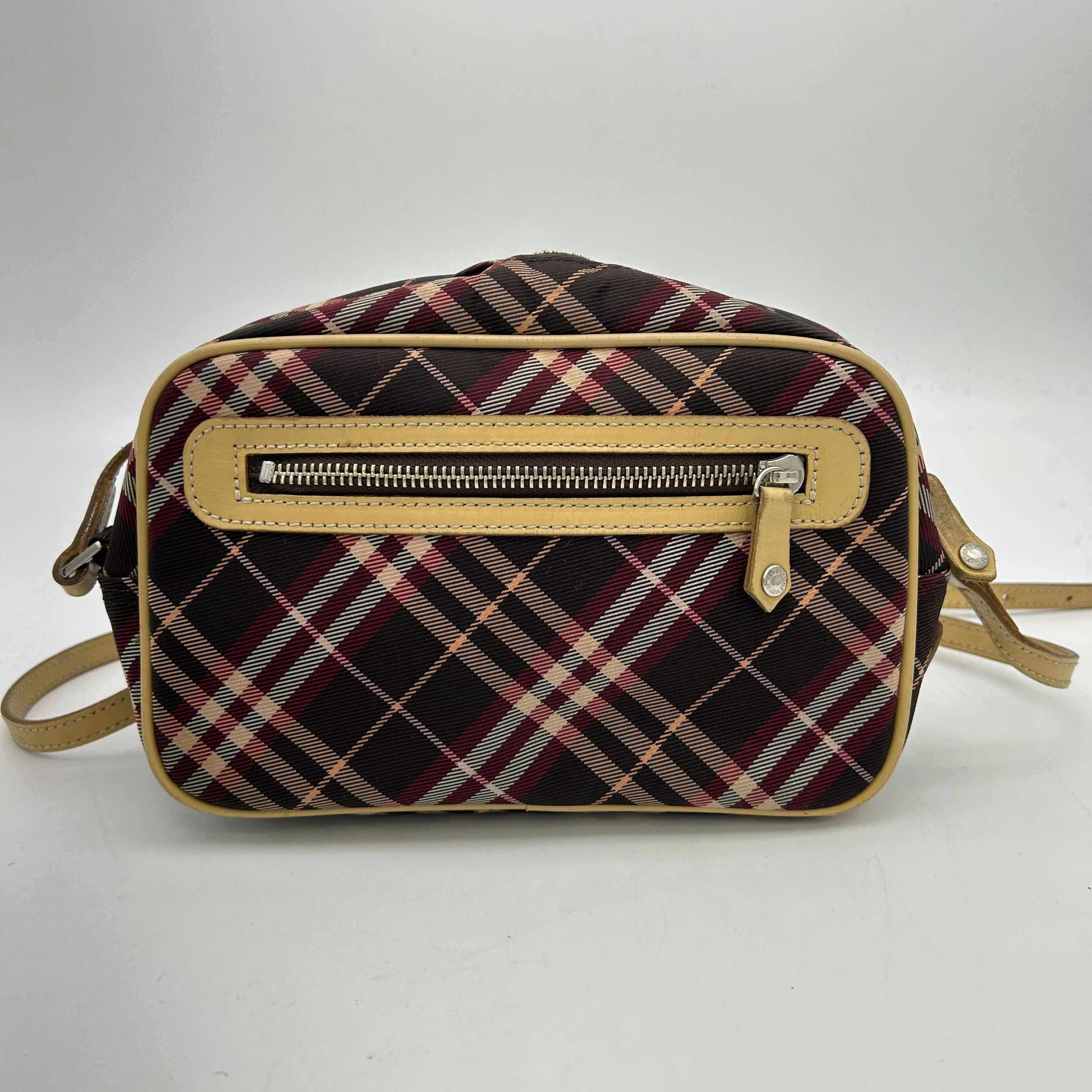 BURBERRY Nova Check Blue Label Shoulder Bag Nylon Red bb6612gd