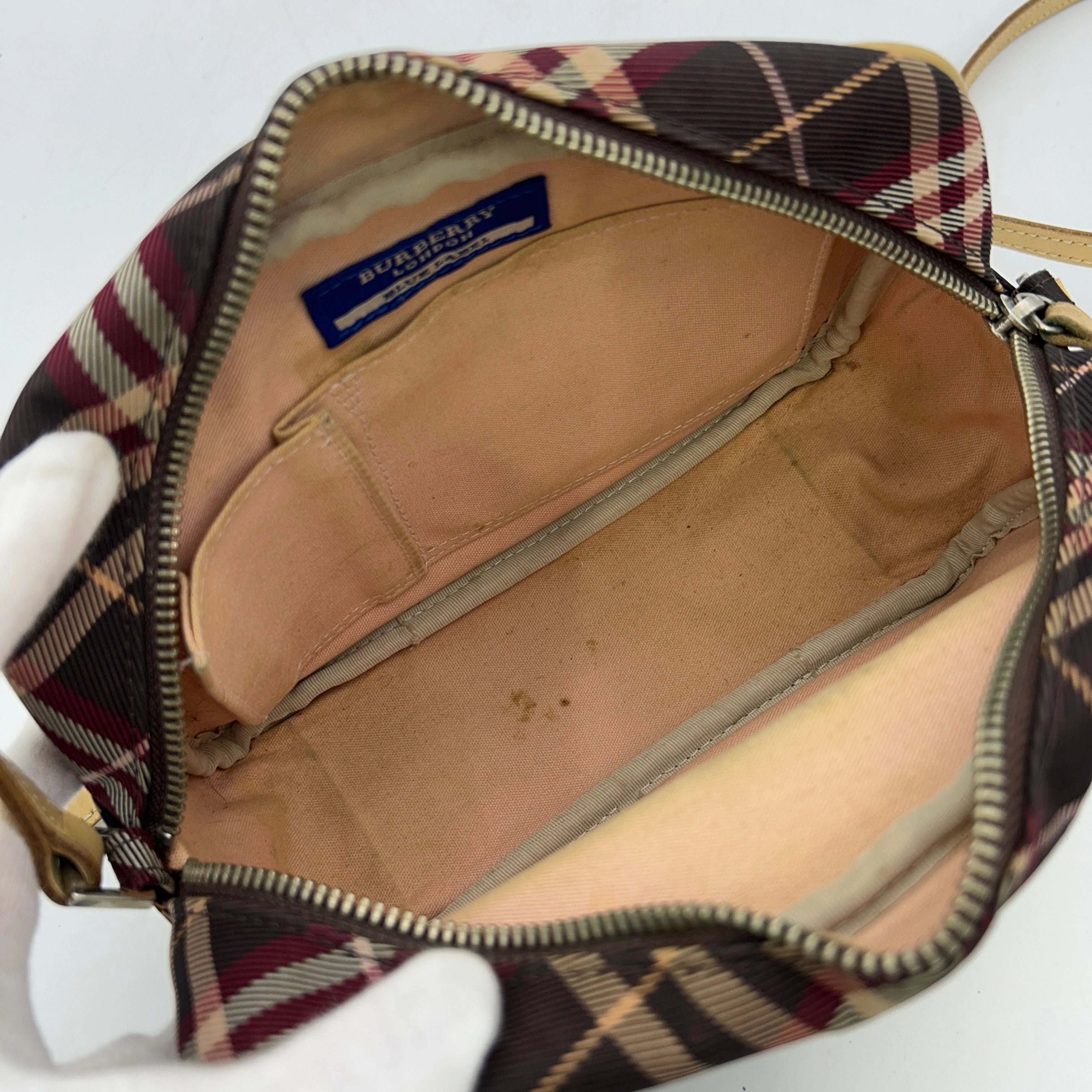 BURBERRY Nova Check Blue Label Shoulder Bag Nylon Red bb6612gd