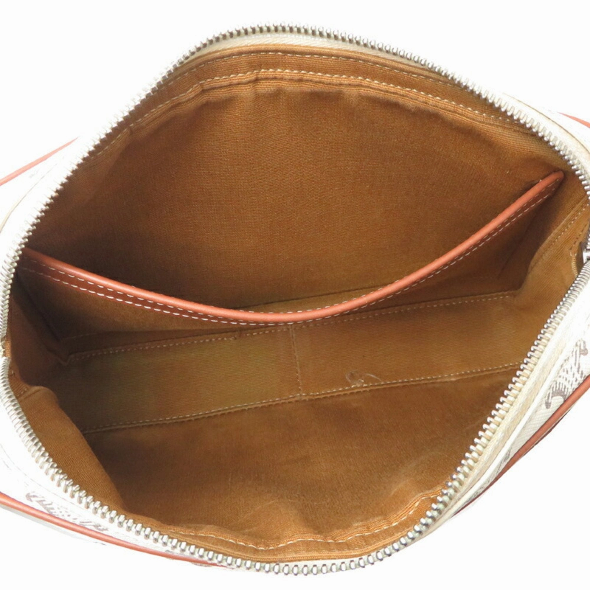 Celine Pvc Leather Shoulder Bag (Pre-Owned)