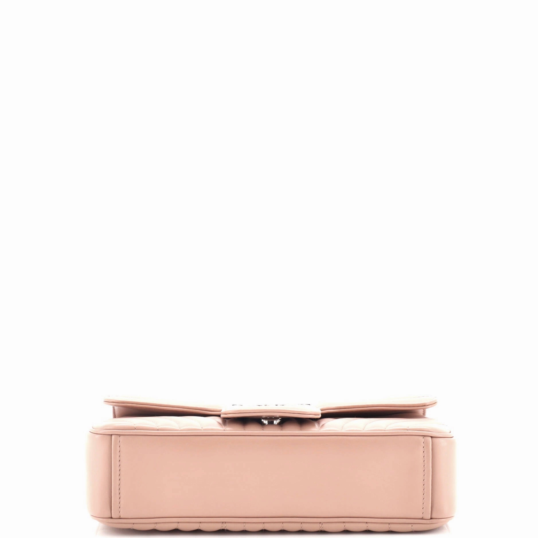Chain Flap Shoulder Bag Diagramme Quilted Leather Medium