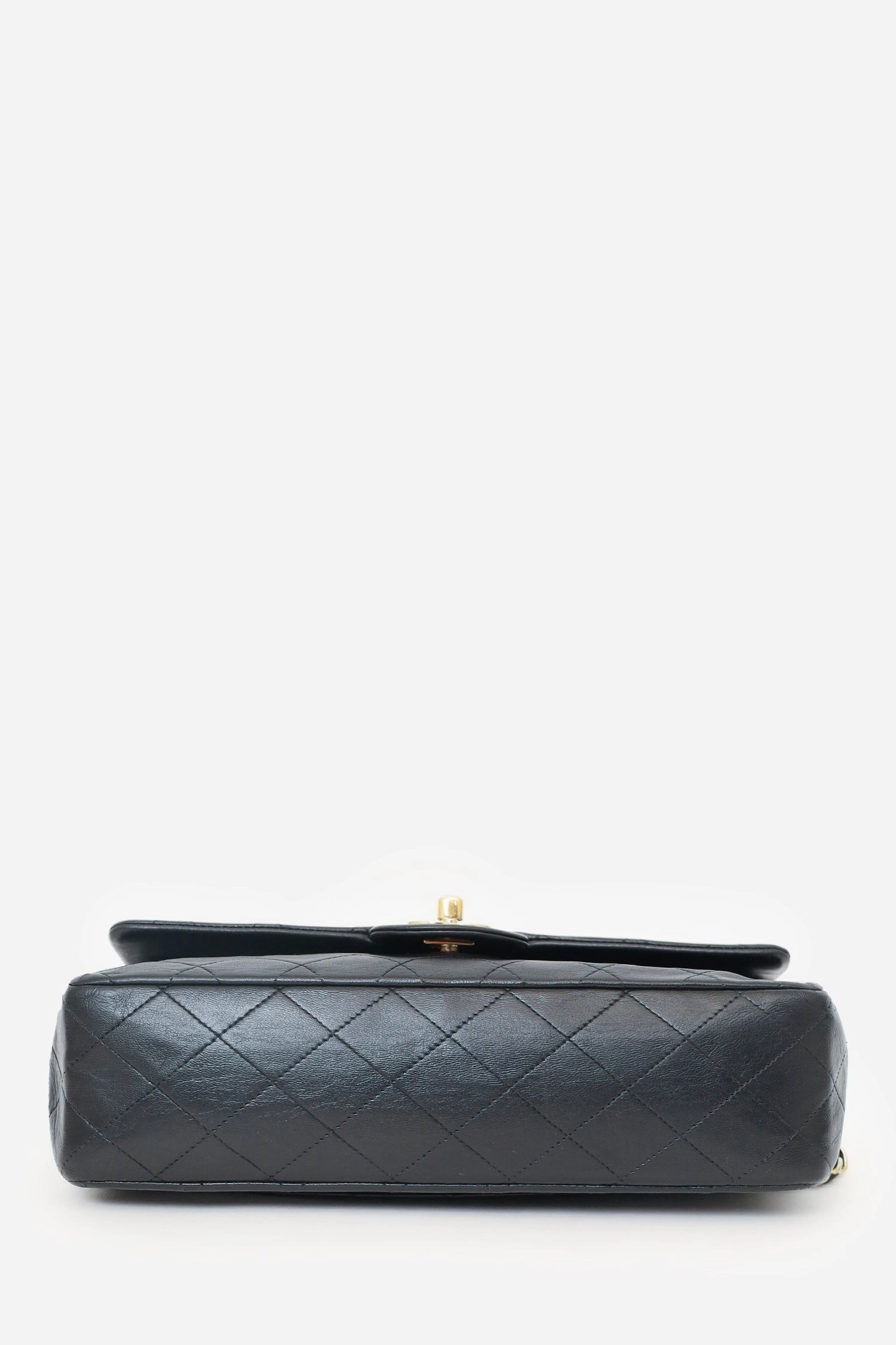 Chanel 1991-94 Black Lambskin Medium Double Flap Shoulder Bag Chanel 1991-94 Black Lambskin Medium Double Flap Shoulder Bag