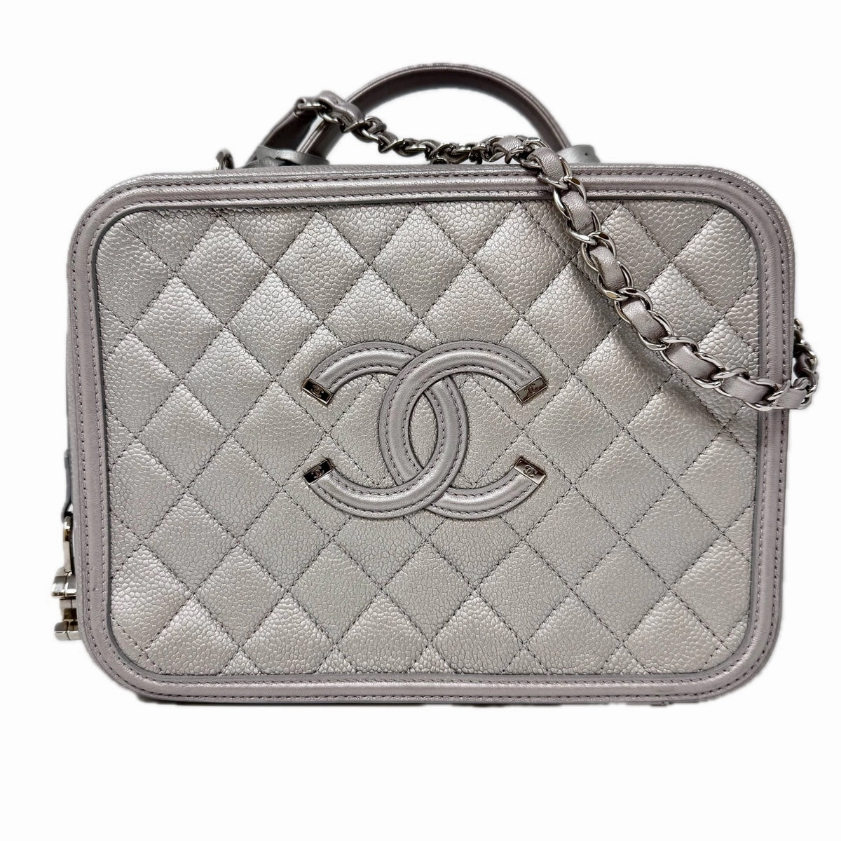 Chanel 2016-2017 Medium Filigree Vanity Case