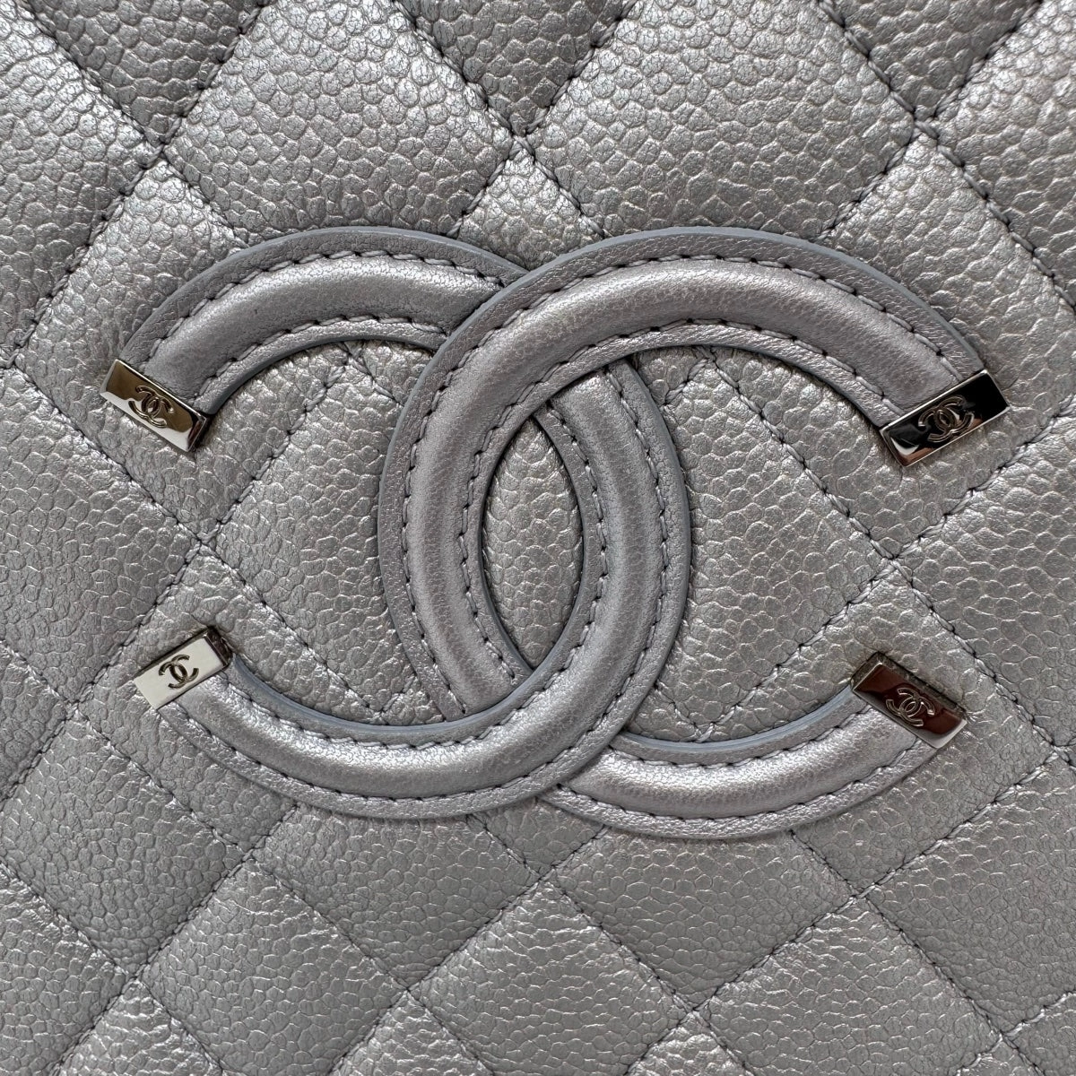 Chanel 2016-2017 Medium Filigree Vanity Case