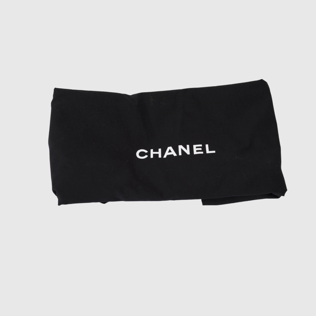 Chanel 22 Shoulder bag Black Logo