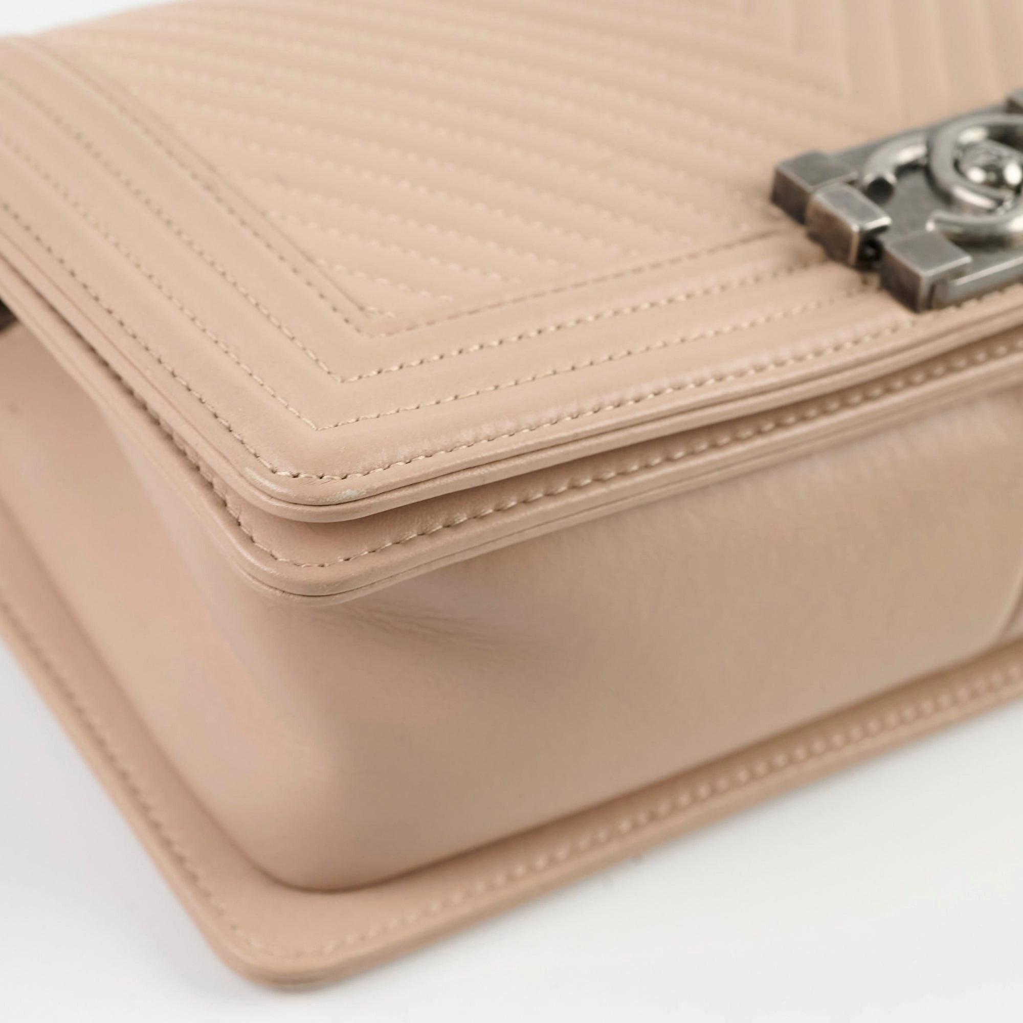 Chanel Boy Old Medium Chevron Beige Lambskin