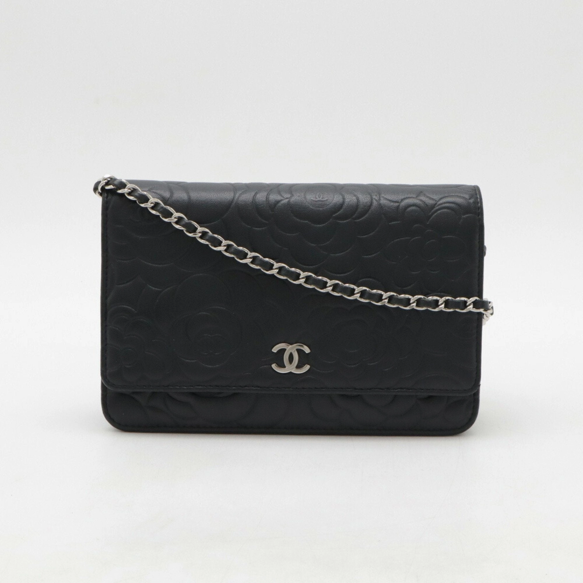 Chanel Camellia Leather Pochette Shoulder Bag (Pre-Owned)