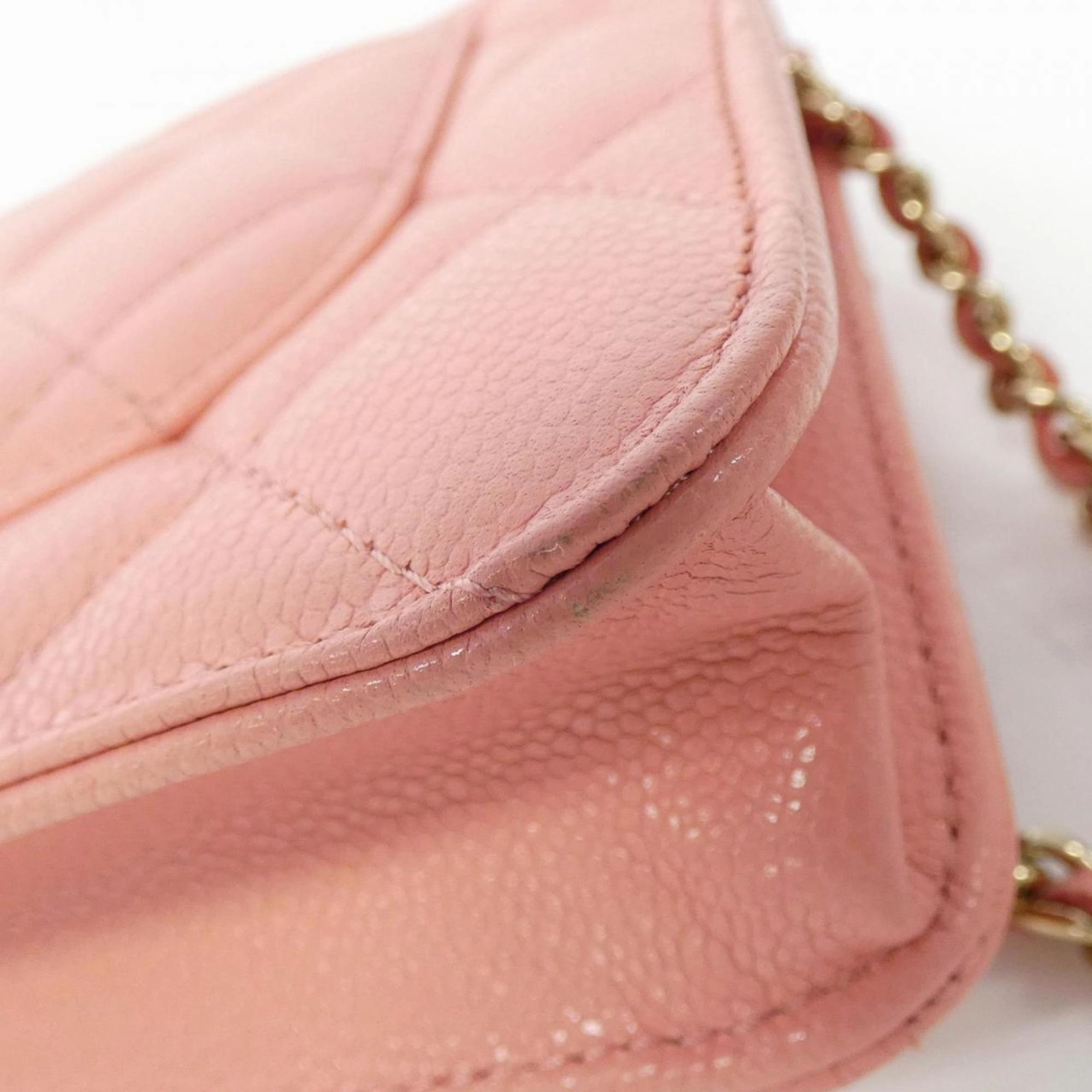 Chanel Caviar Leather Shoulder Bag (Pre-Owned)