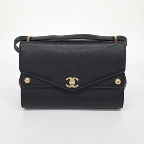 Chanel Chevron Shoulder Bag As0071 (10020285)