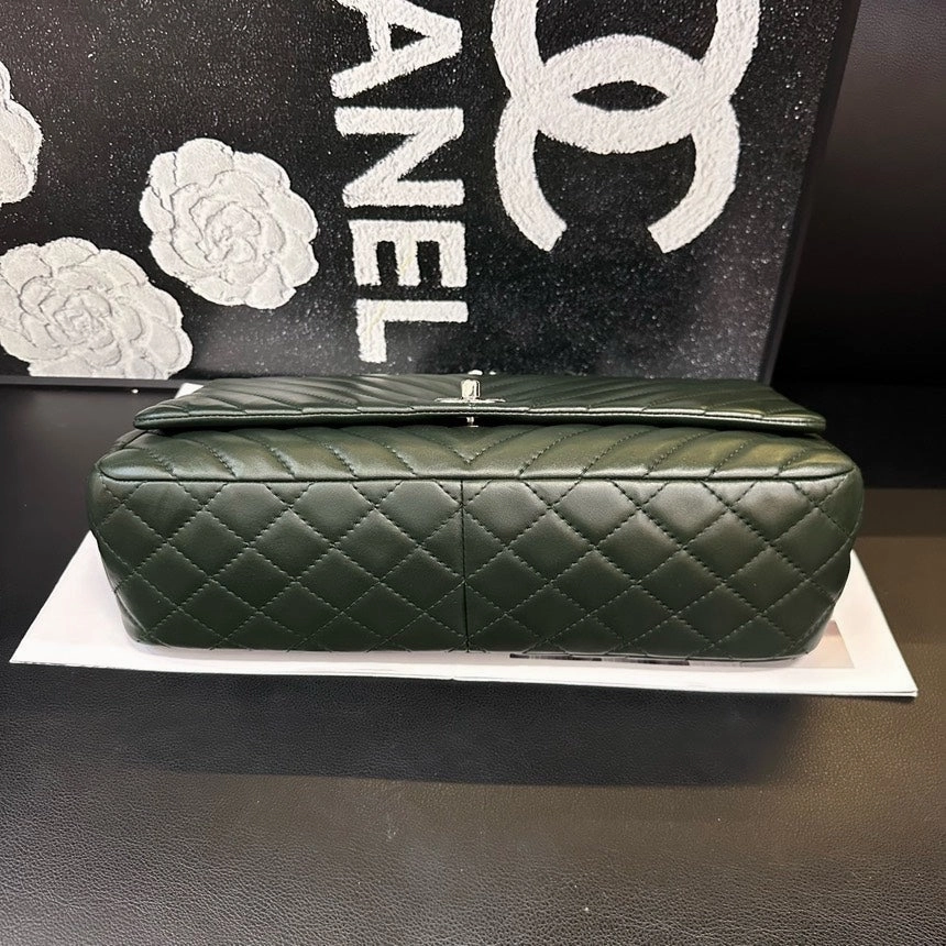 Chanel Dark Green Chevron One-Shoulder Crossbody Bag