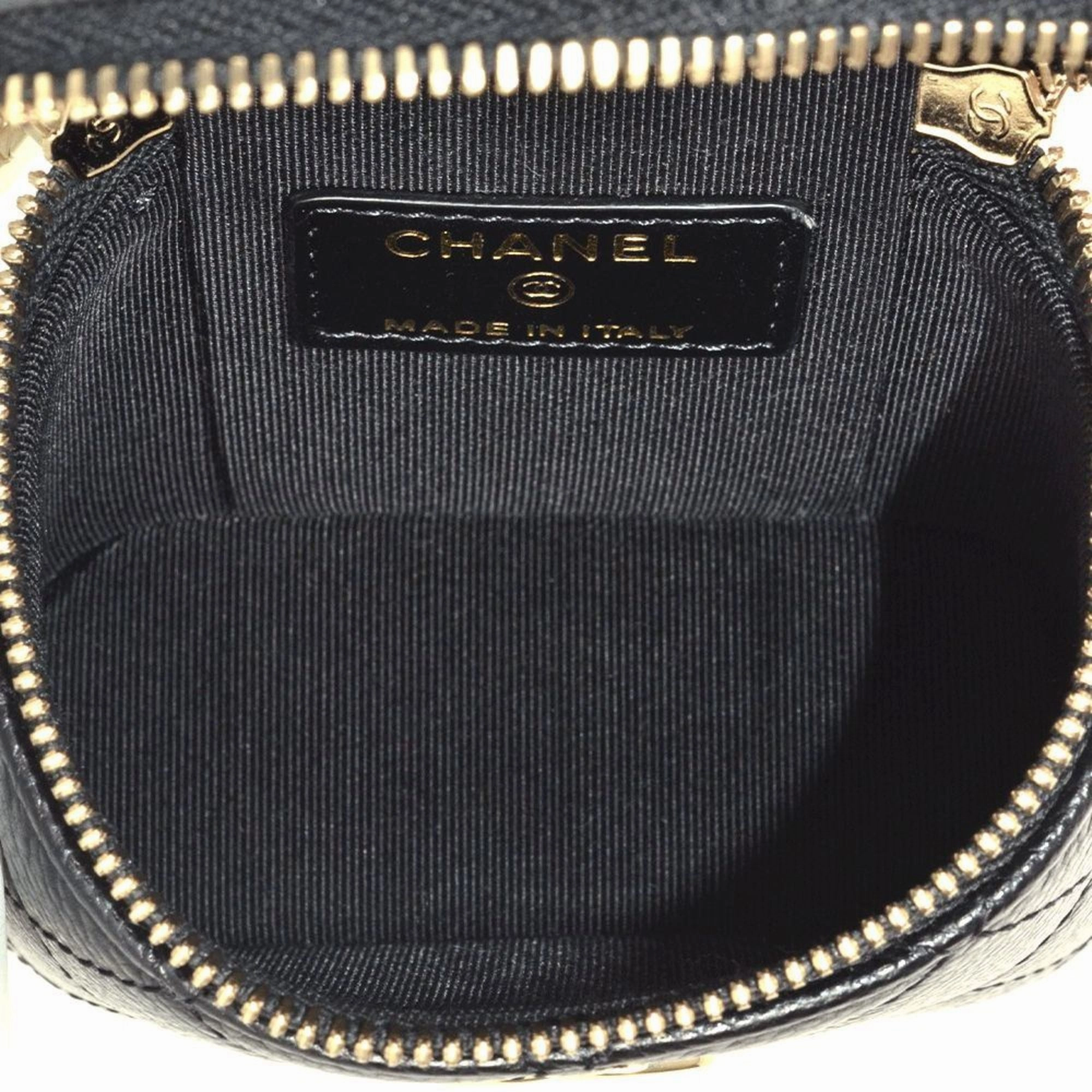 Chanel Grained Calfskin Shoulder Bag (Pre-Owned)