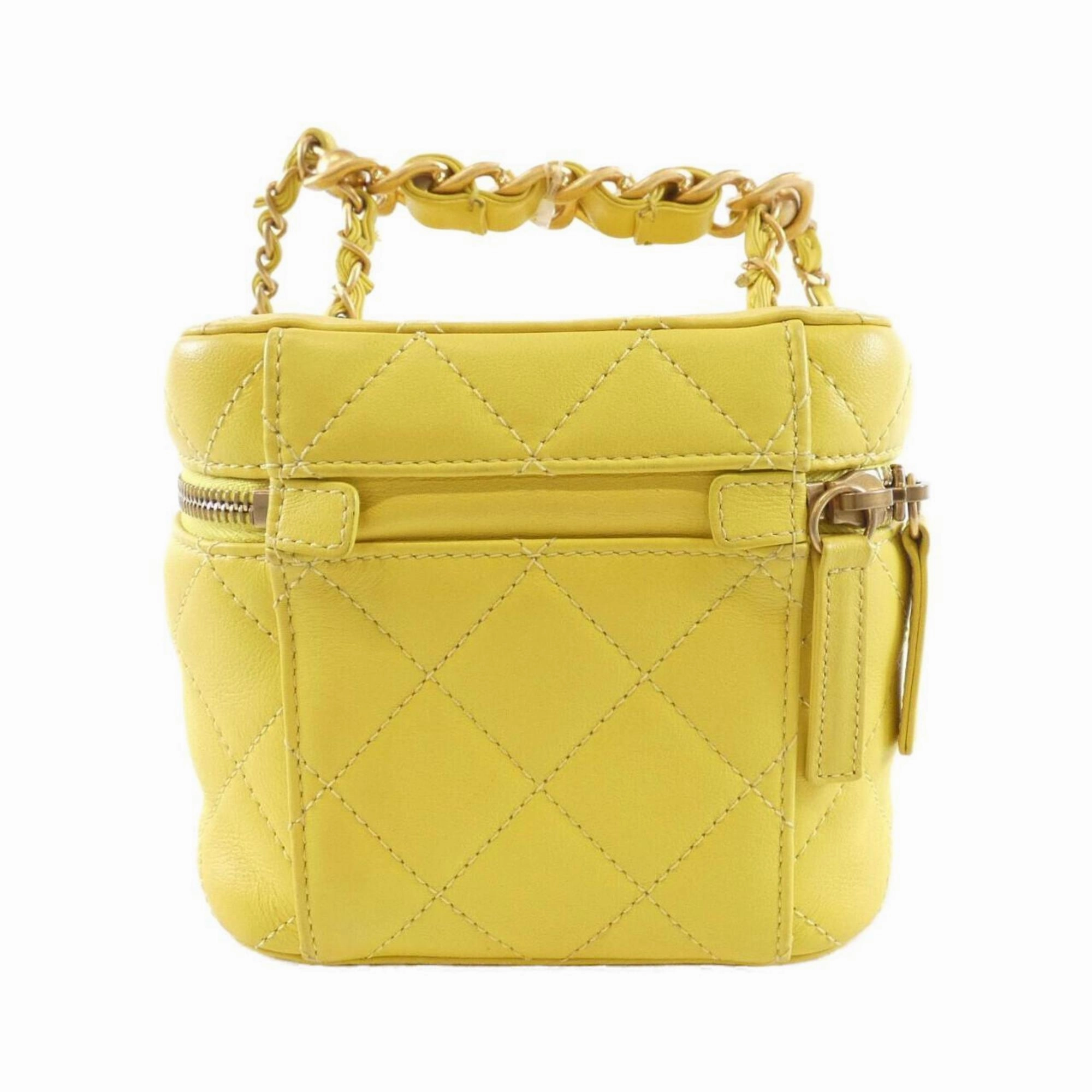 Chanel Leather Shoulder Bag (Pre-Owned)