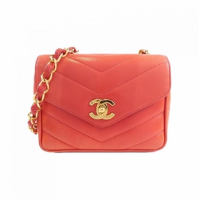 Chanel Leather Shoulder Bag (Pre-Owned)