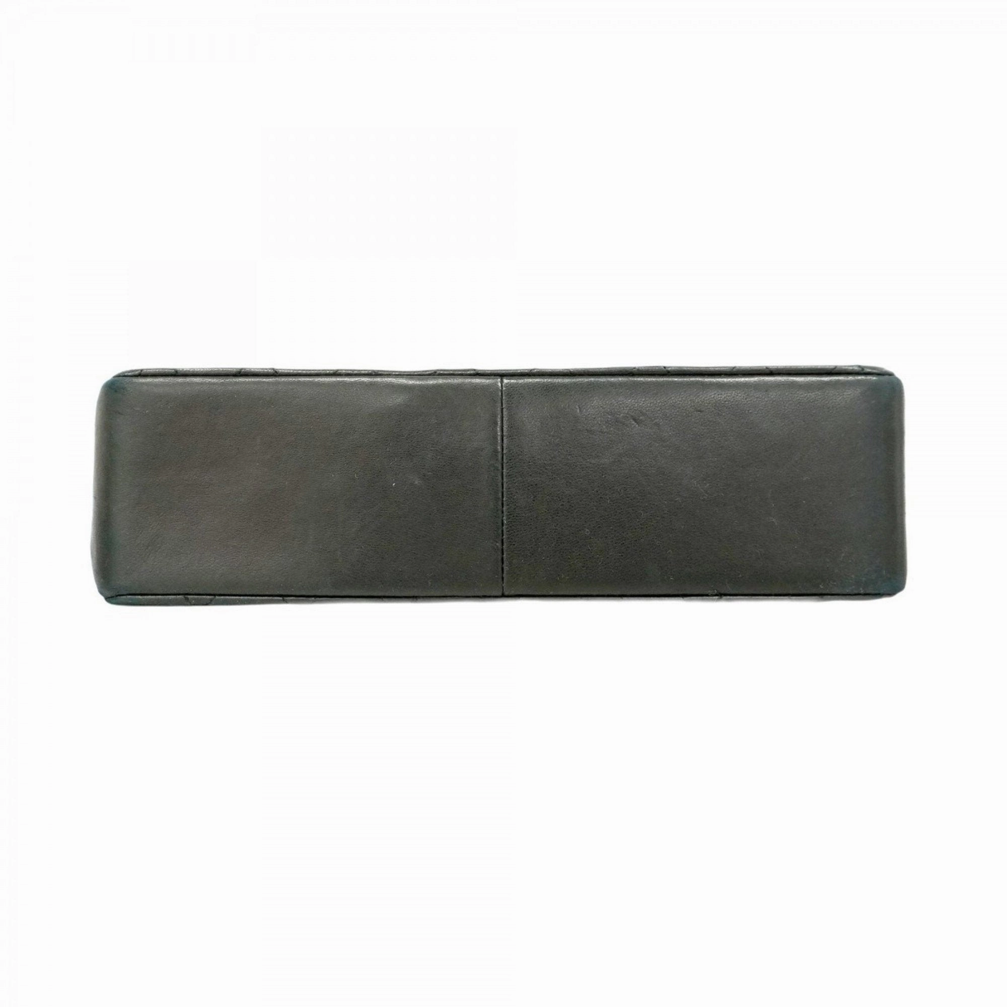 Chanel Leather Shoulder Bag (Pre-Owned)