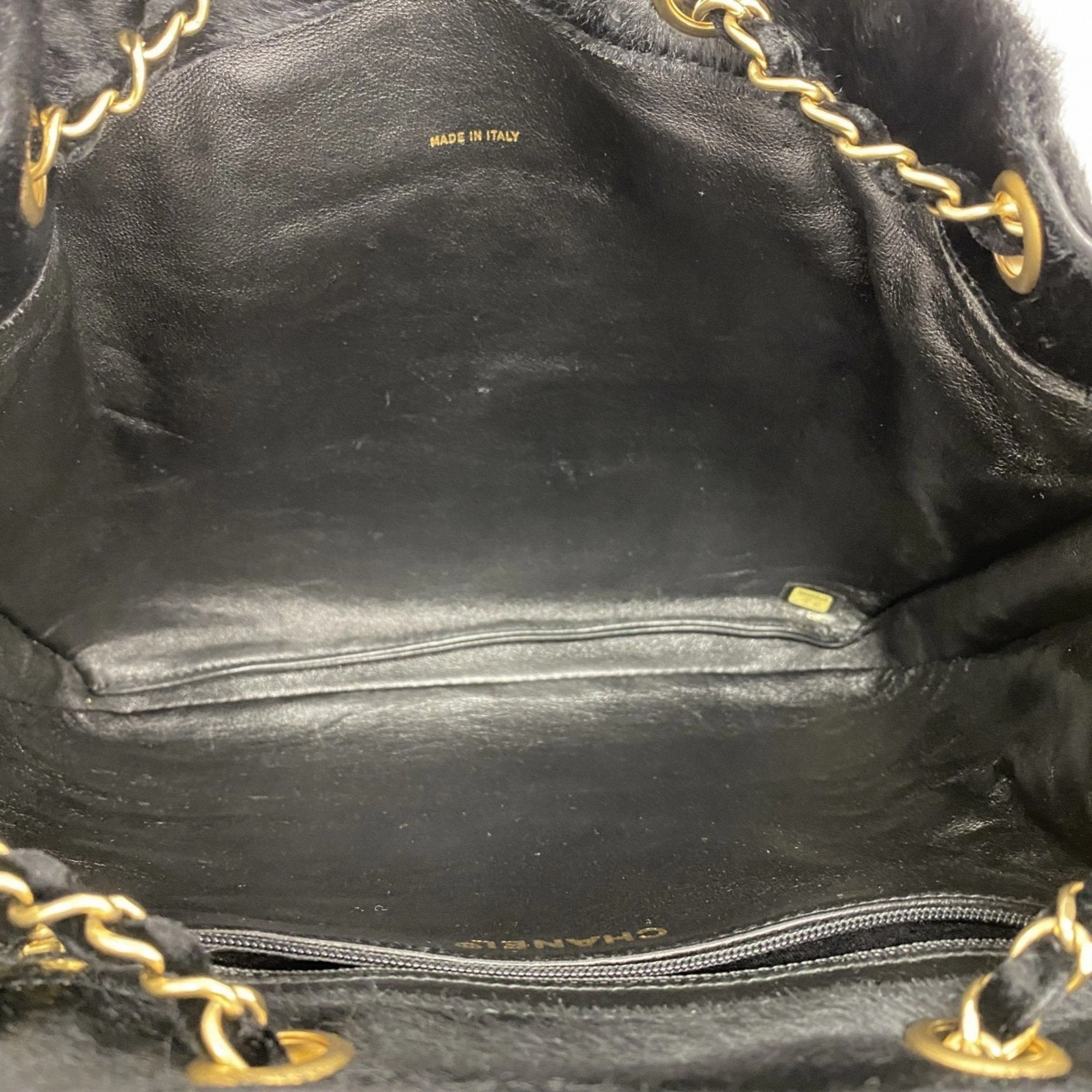 Chanel Leather Shoulder Bag (Pre-Owned)