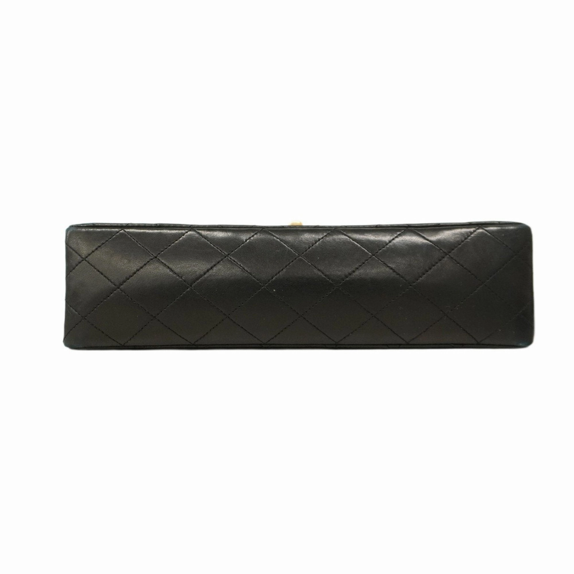 Chanel Leather Shoulder Bag (Pre-Owned)