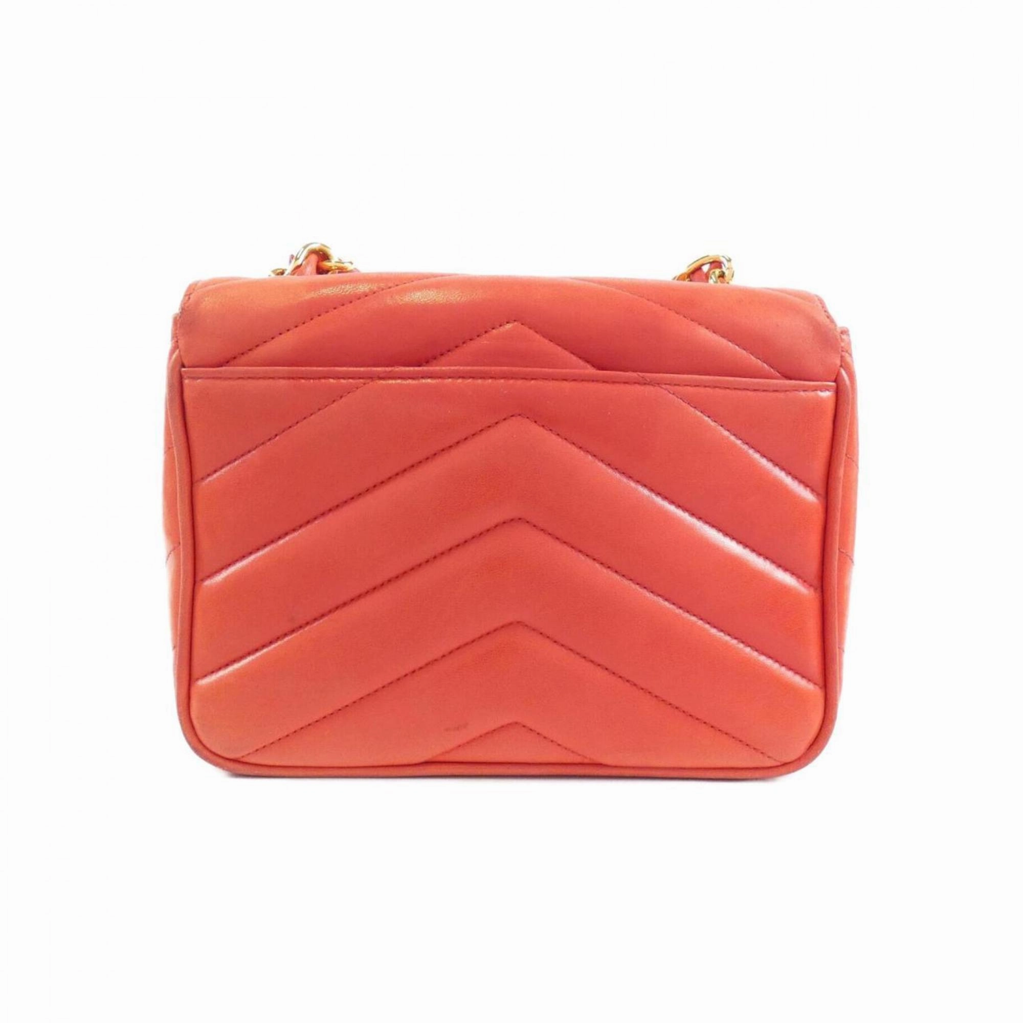 Chanel Leather Shoulder Bag (Pre-Owned)