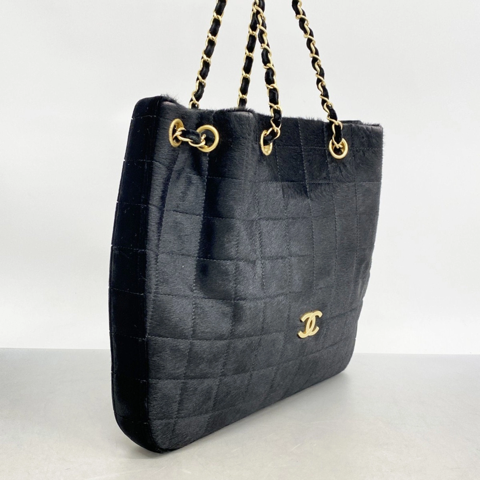 Chanel Leather Shoulder Bag (Pre-Owned)