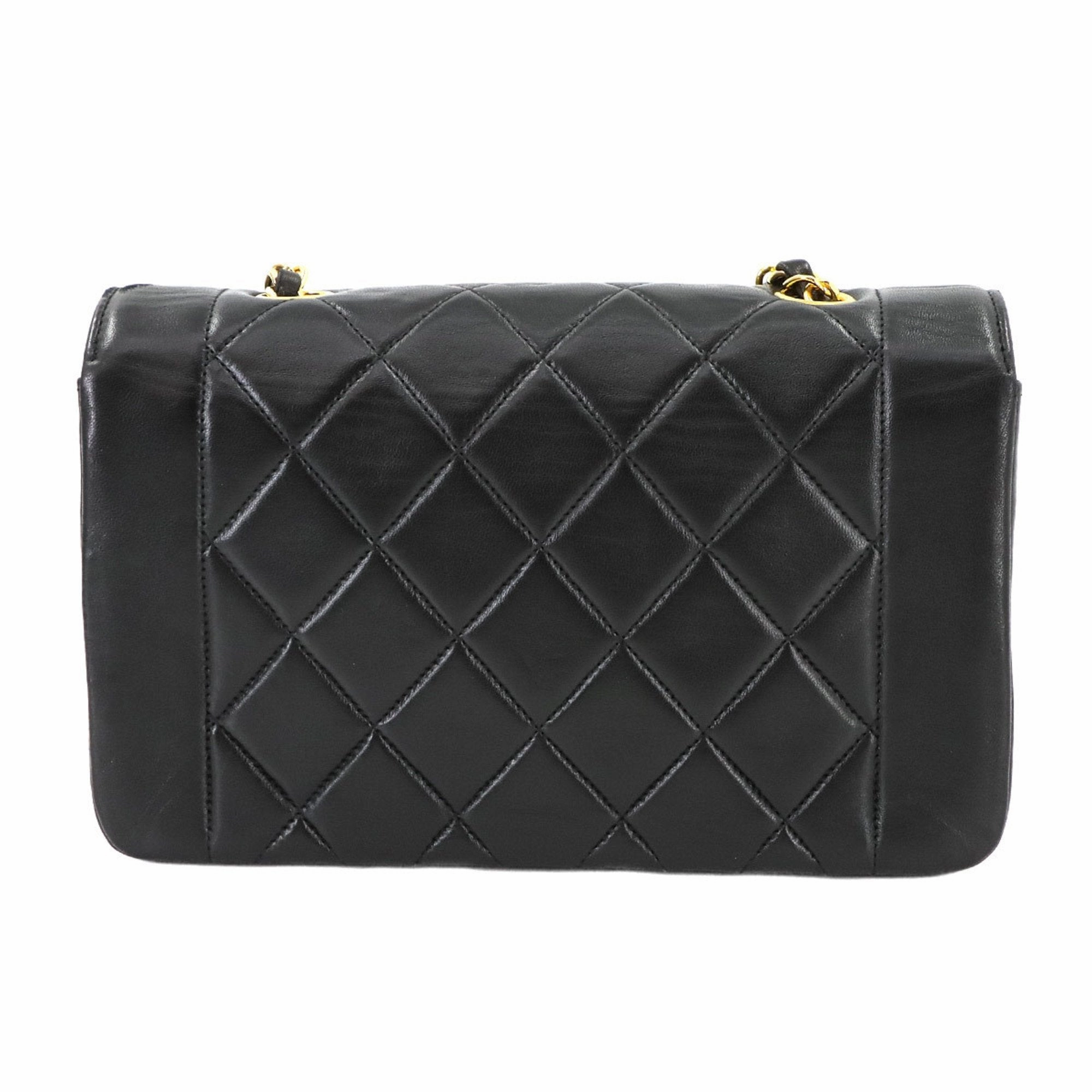 Chanel Leather Shoulder Bag (Pre-Owned)