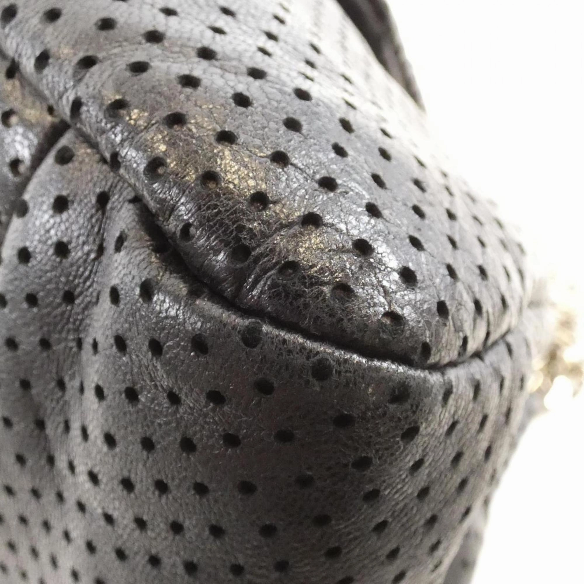 Chanel Leather Shoulder Bag (Pre-Owned)