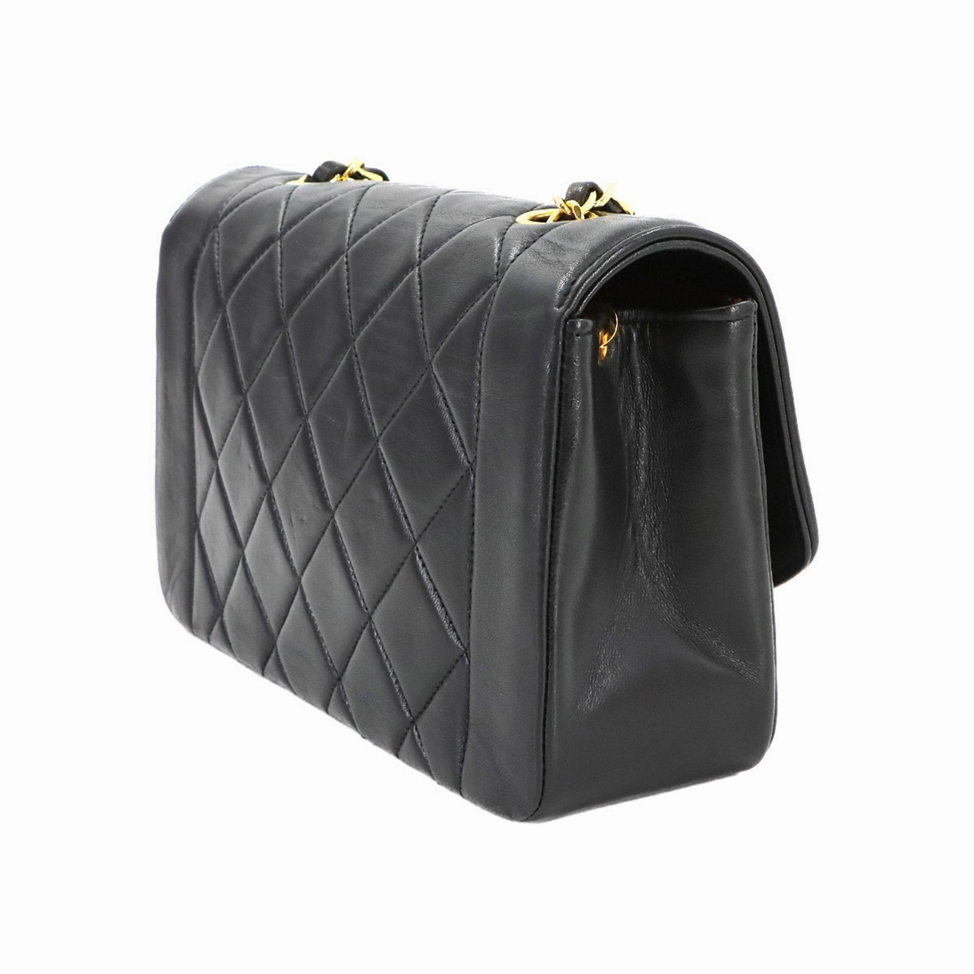 Chanel Leather Shoulder Bag (Pre-Owned)
