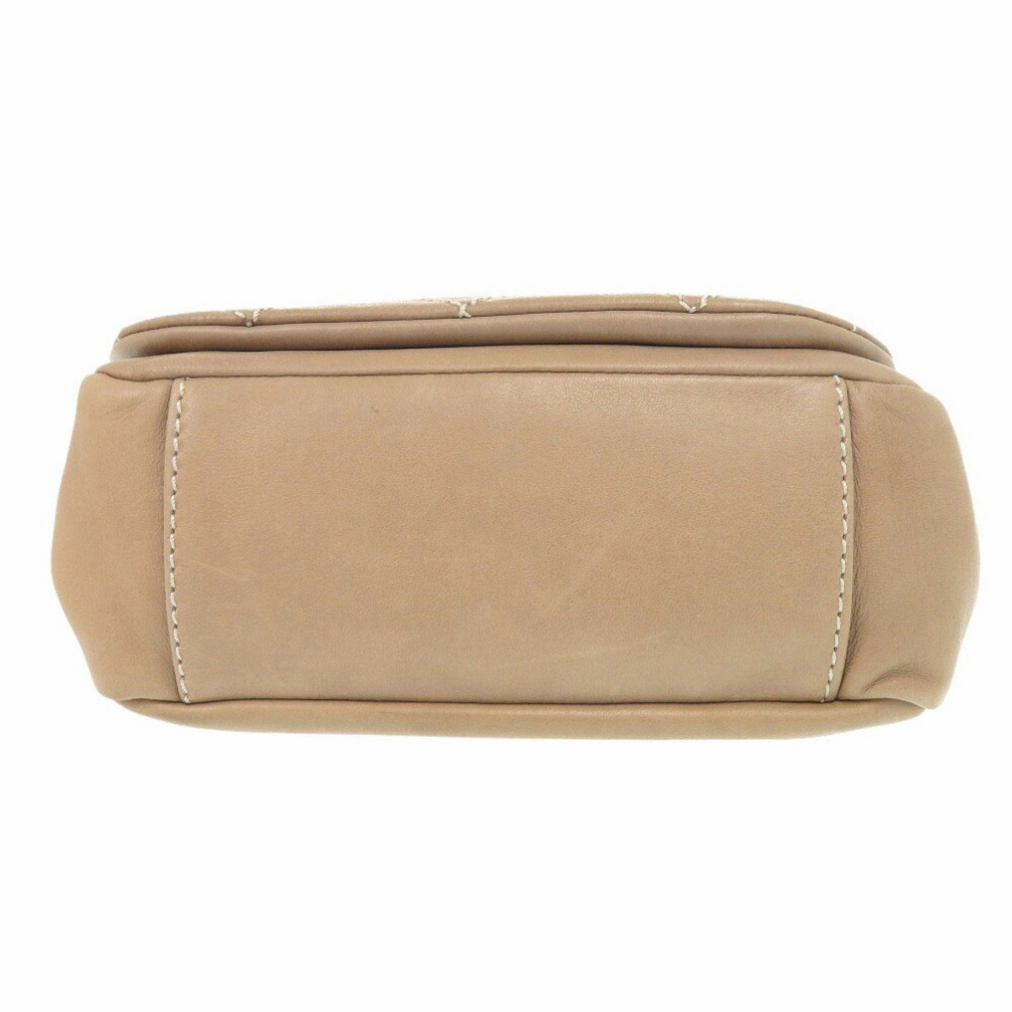 Chanel Leather Shoulder Bag (Pre-Owned)