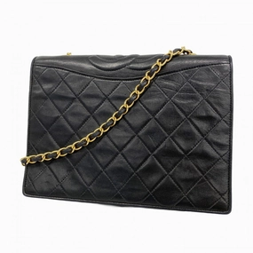Chanel Leather Shoulder Bag (Pre-Owned)