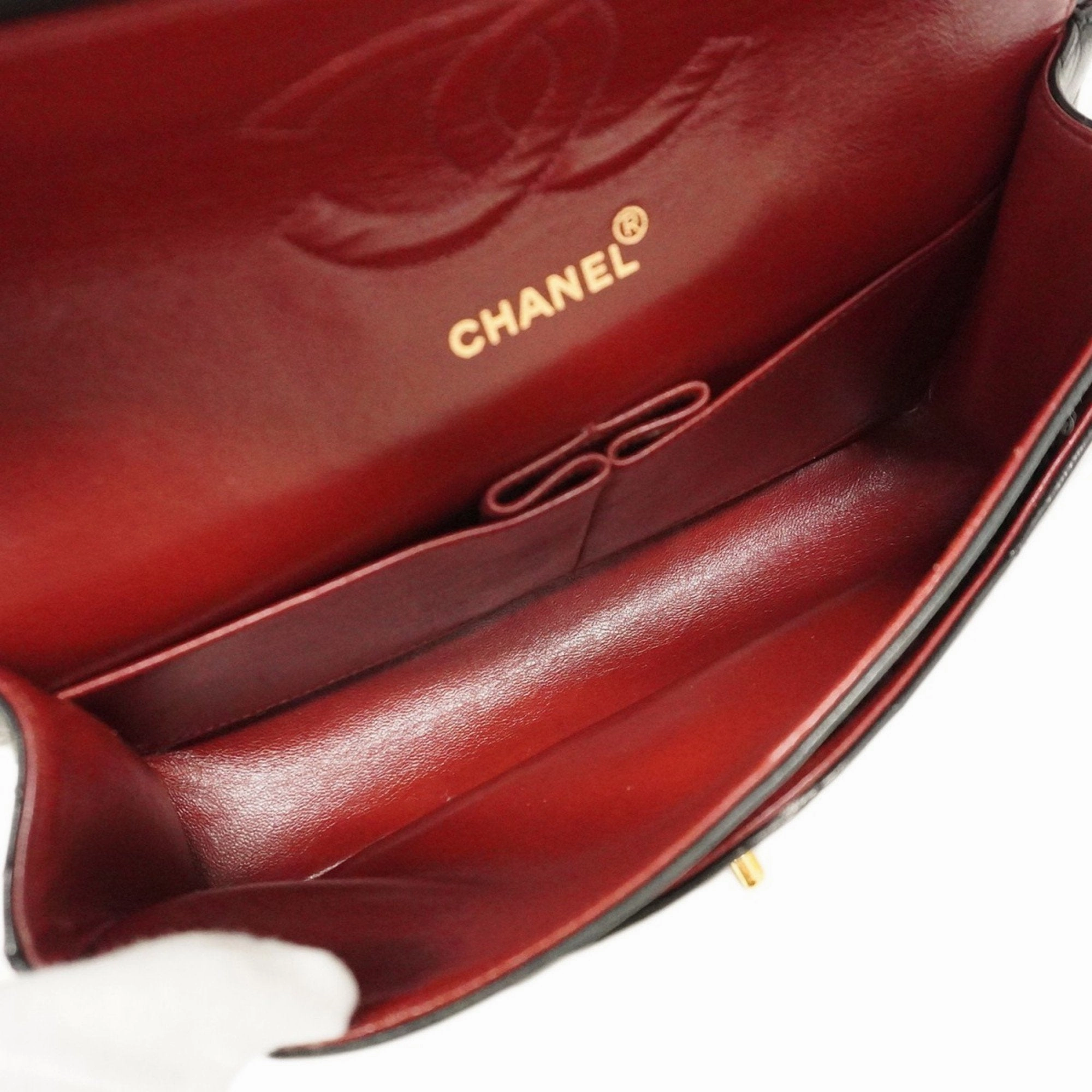 Chanel Leather Shoulder Bag (Pre-Owned)